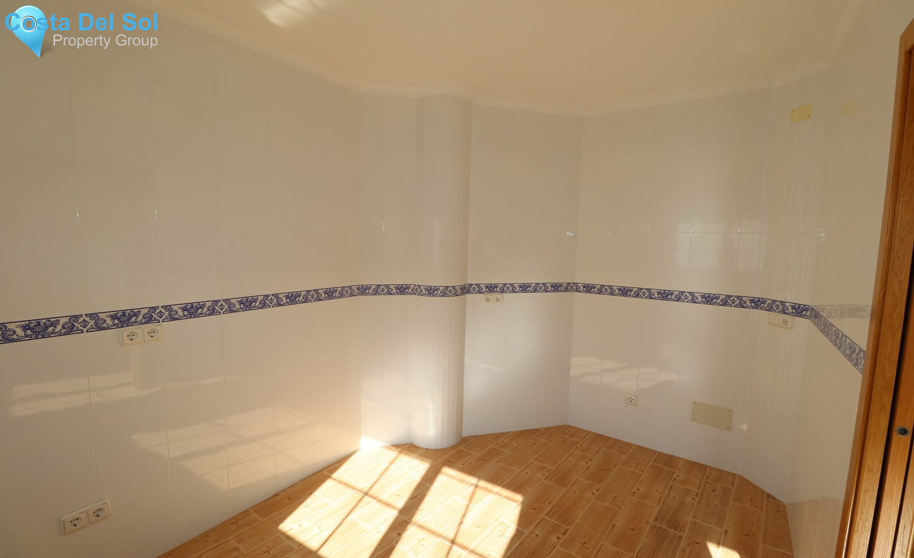 Middle Floor Apartment in Monda-1209072