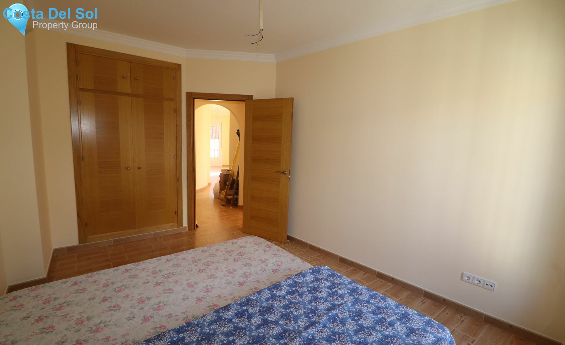 Middle Floor Apartment in Monda-1209075