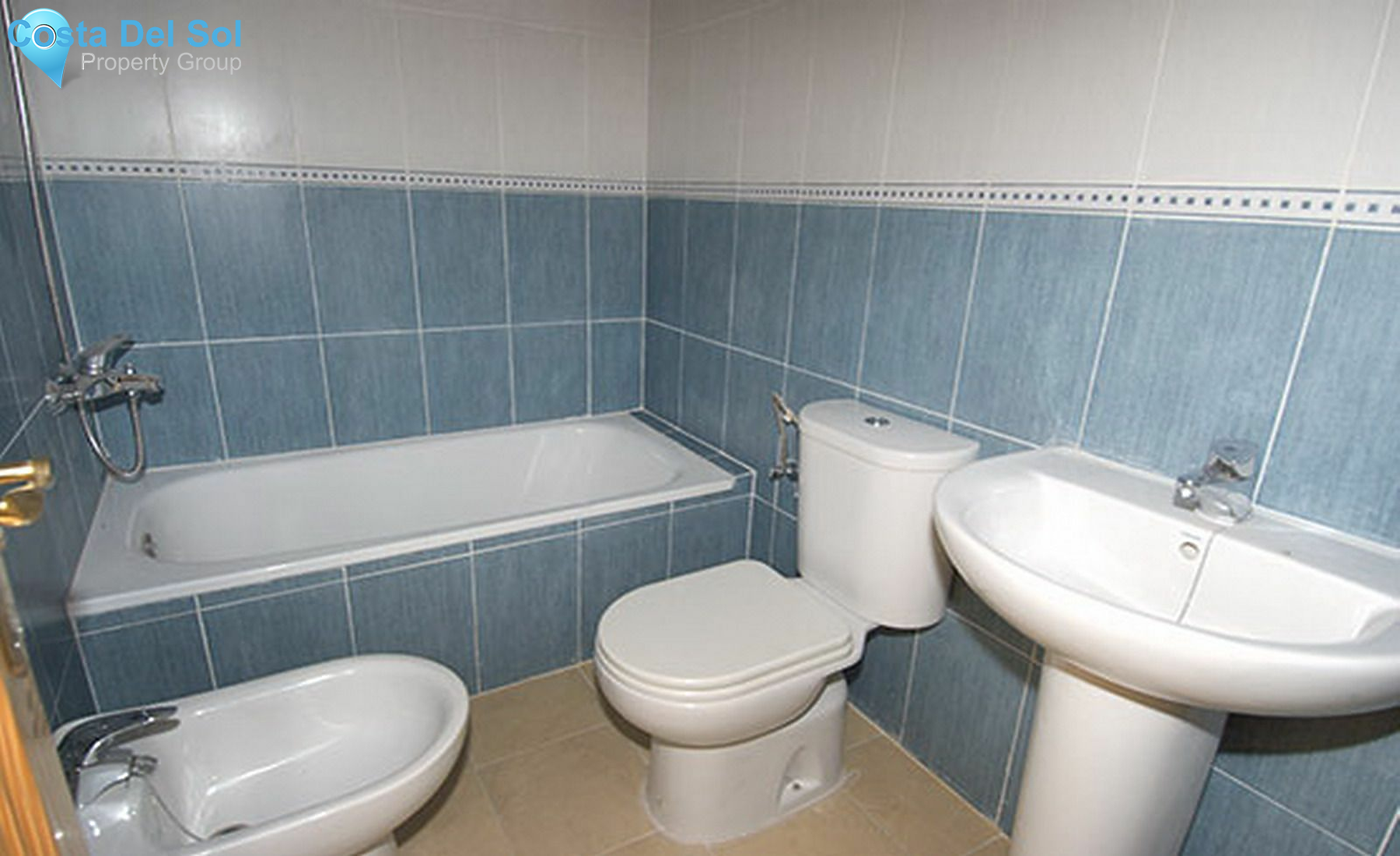 Middle Floor Apartment in Monda-1484612