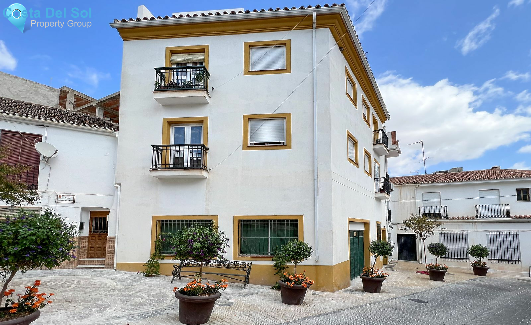 Middle Floor Apartment in Monda-1530731