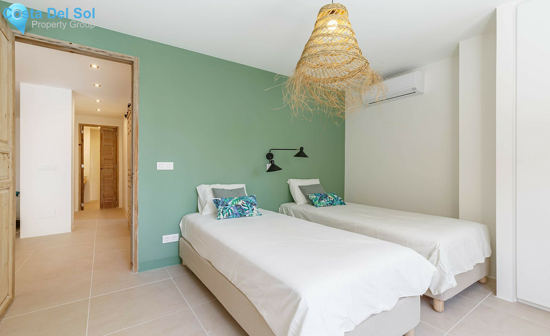 Middle Floor Apartment in Málaga-1250978