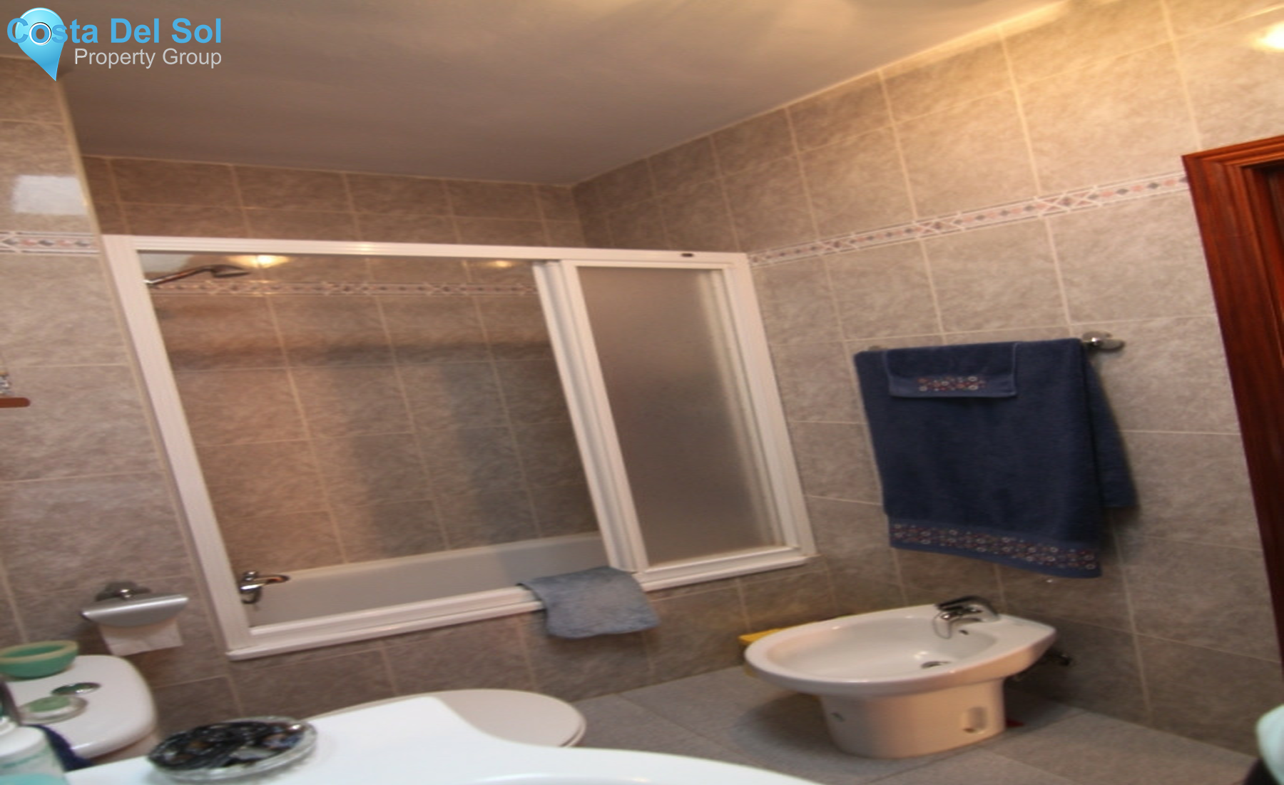 Middle Floor Apartment in Málaga-1358189