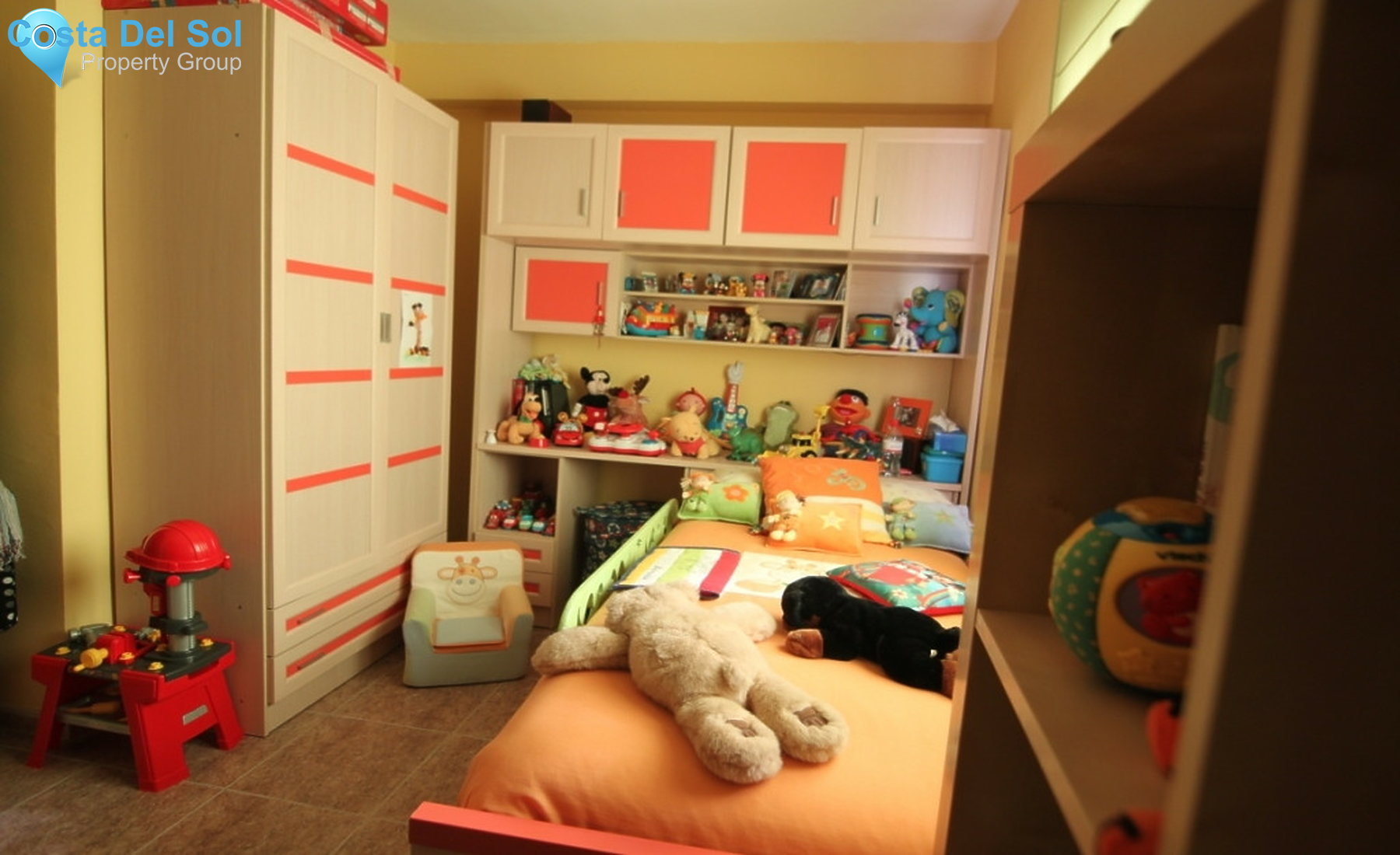 Middle Floor Apartment in Málaga-1358191