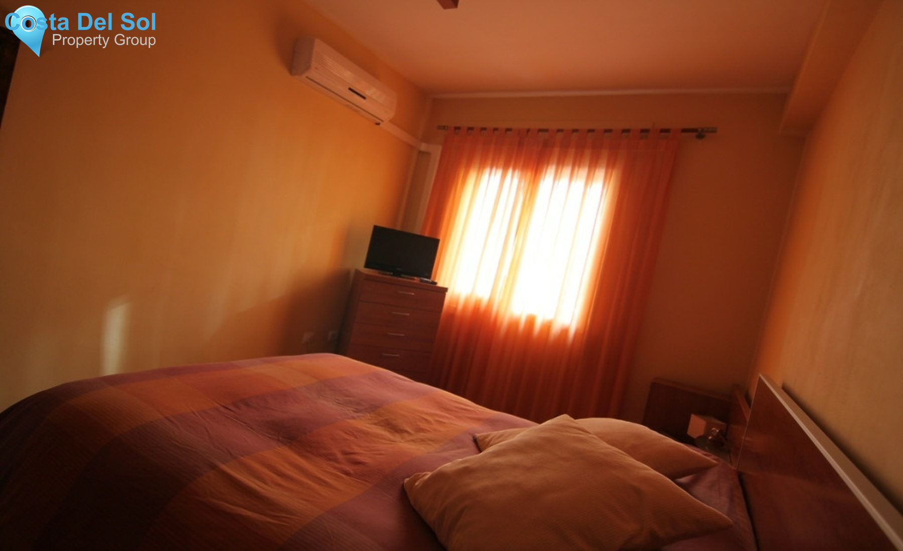 Middle Floor Apartment in Málaga-1358199