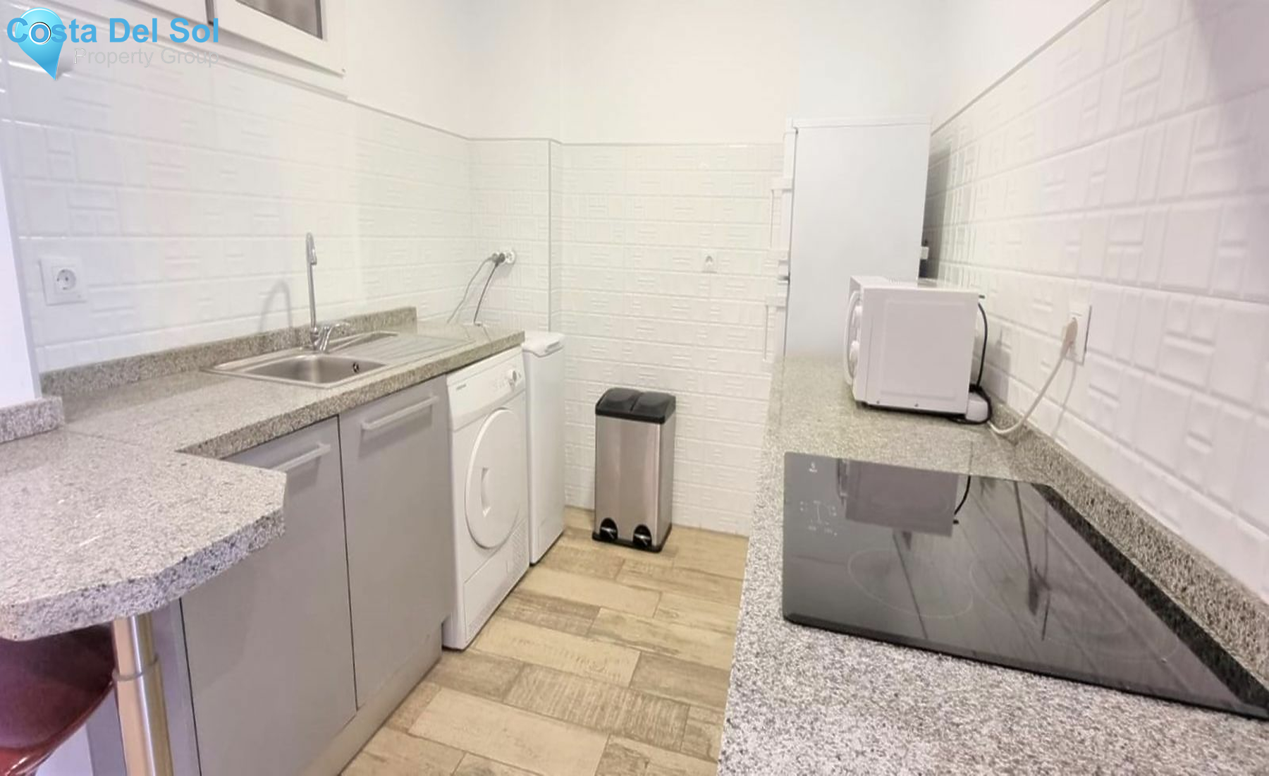 Middle Floor Apartment in Málaga-1548884