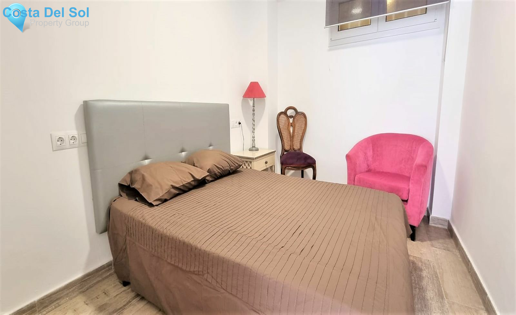 Middle Floor Apartment in Málaga-1548885