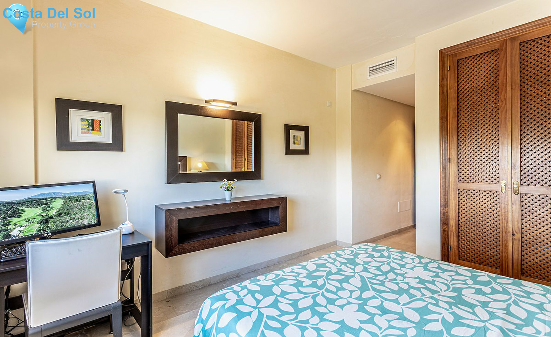 Middle Floor Apartment in New Golden Mile-1271476