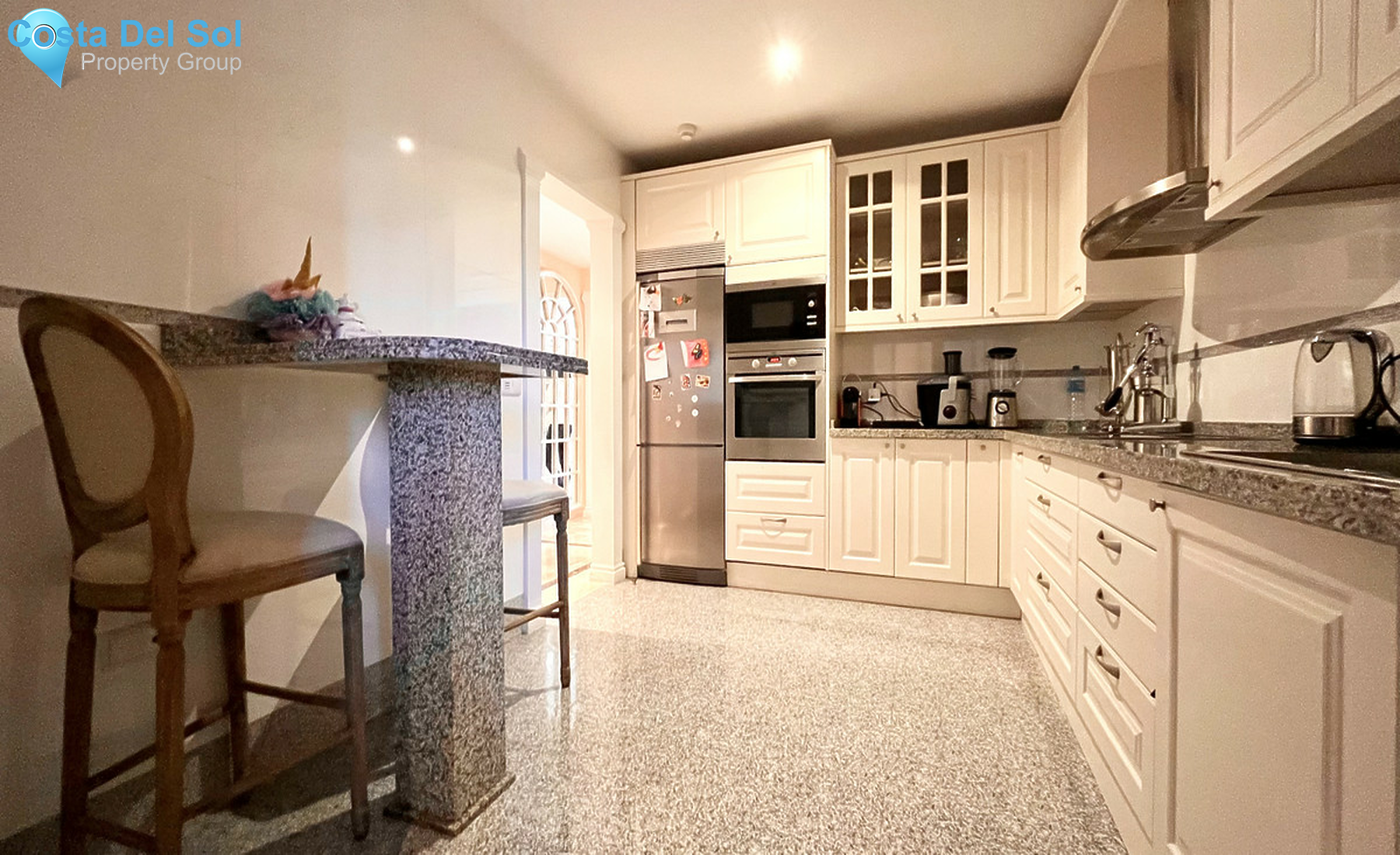 Middle Floor Apartment in New Golden Mile-1283841