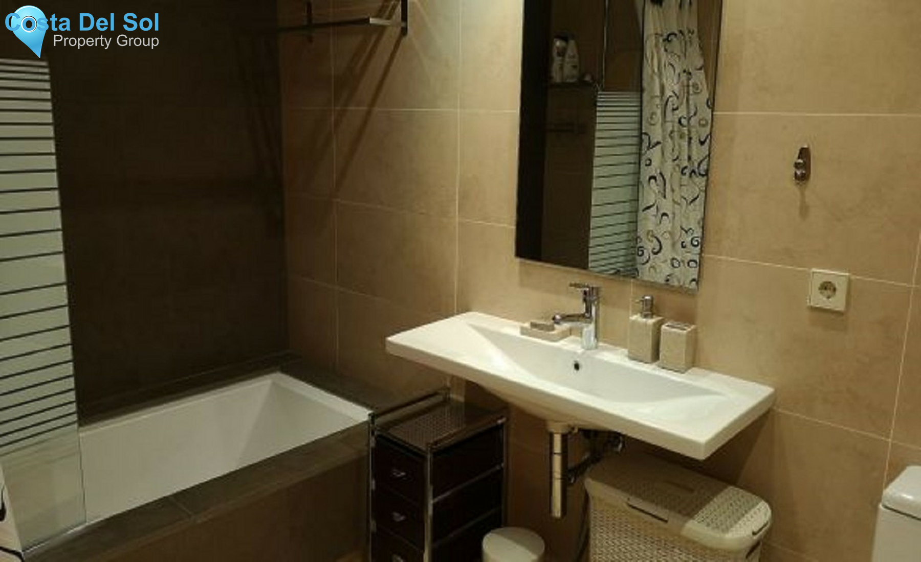 Middle Floor Apartment in New Golden Mile-1291735