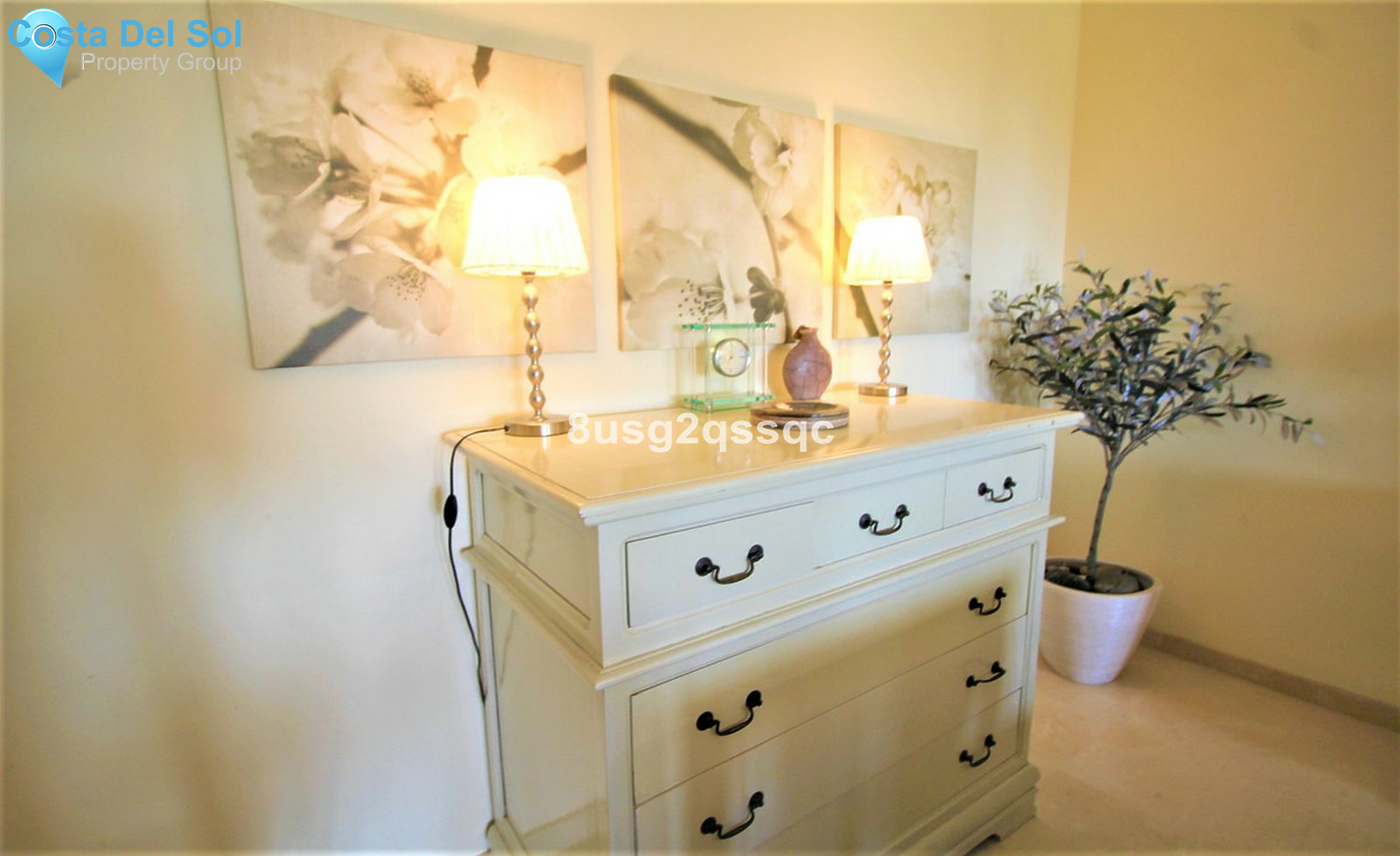 Middle Floor Apartment in New Golden Mile-1505498