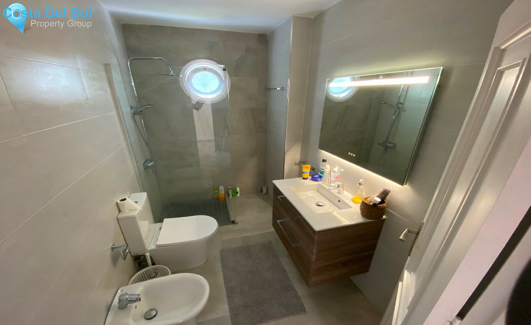 Middle Floor Apartment in New Golden Mile-1506979
