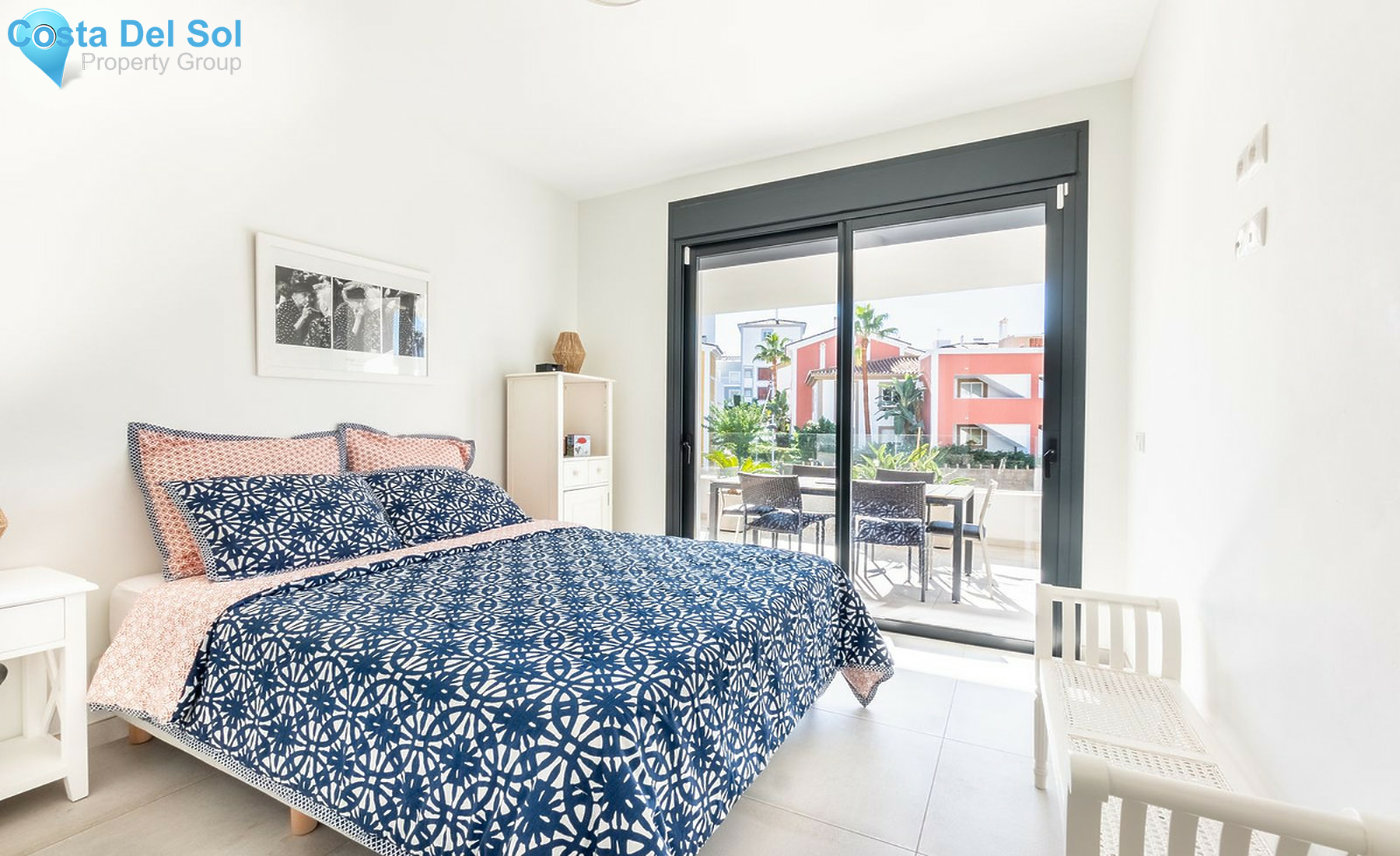 Middle Floor Apartment in New Golden Mile-1540327