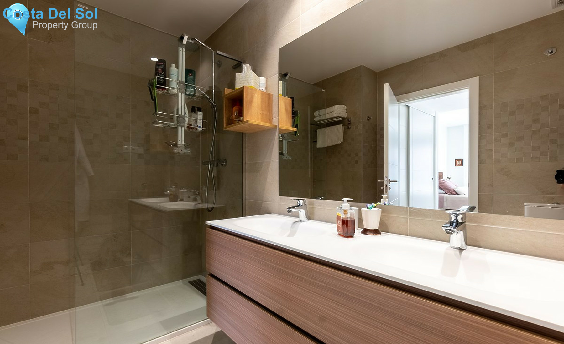 Middle Floor Apartment in New Golden Mile-1540333