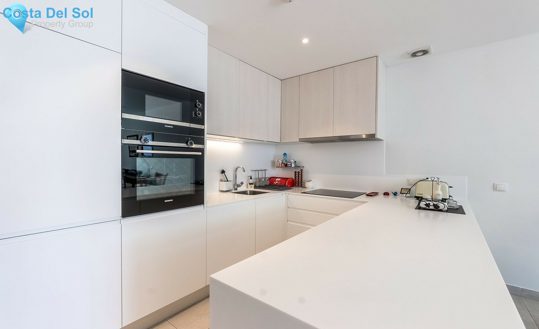 Middle Floor Apartment in New Golden Mile-1540318