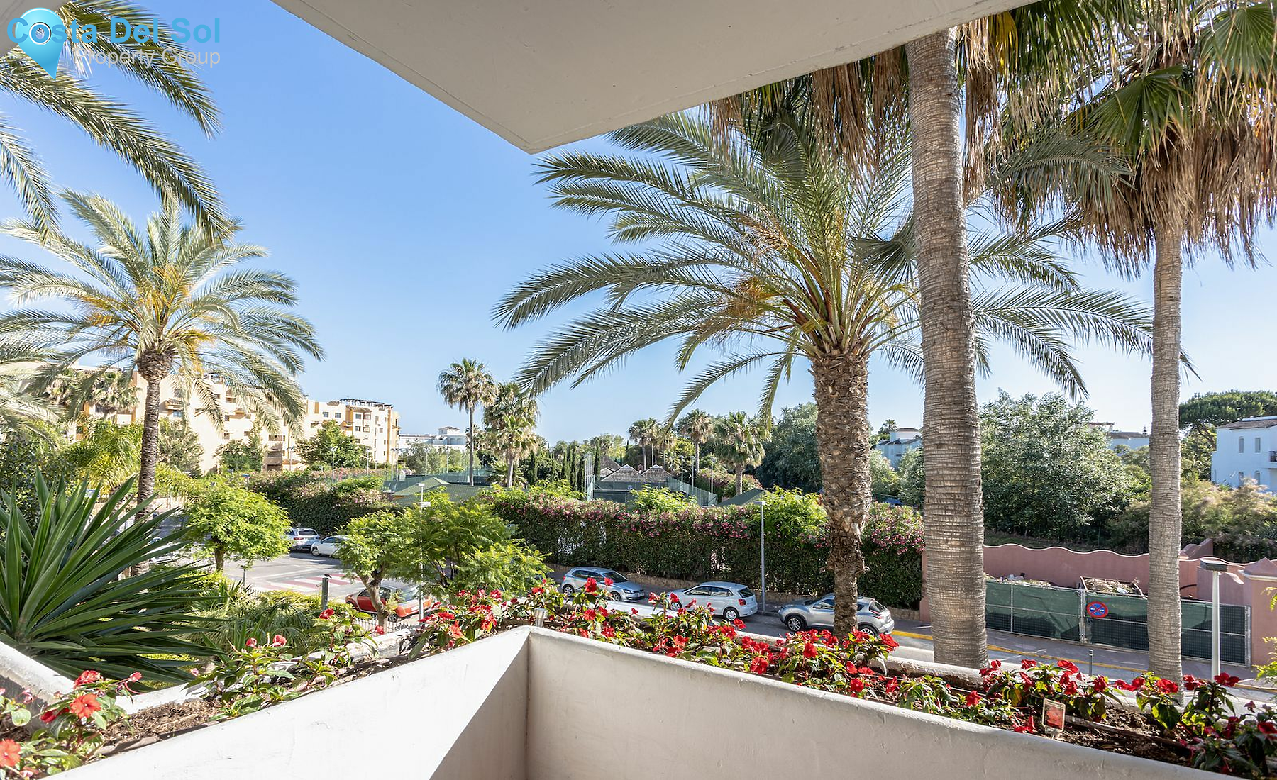 Middle Floor Apartment in New Golden Mile-1135333