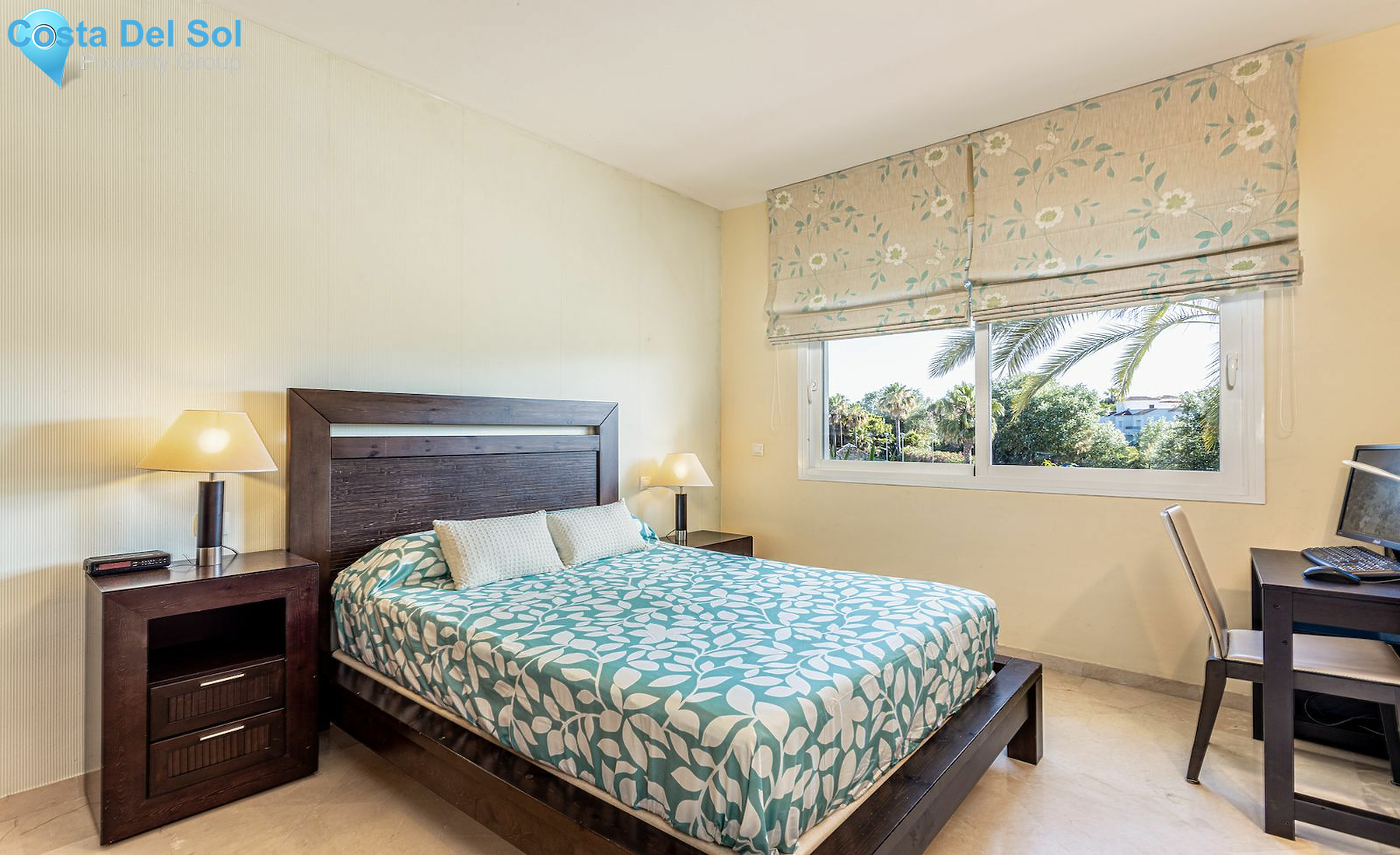 Middle Floor Apartment in New Golden Mile-1135344