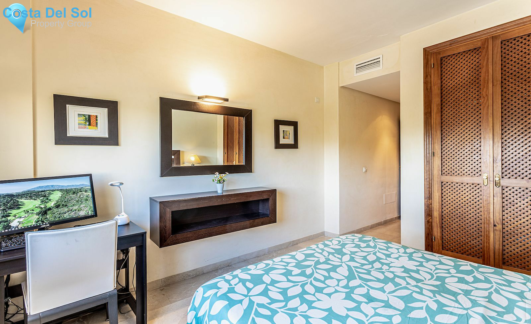 Middle Floor Apartment in New Golden Mile-1135345