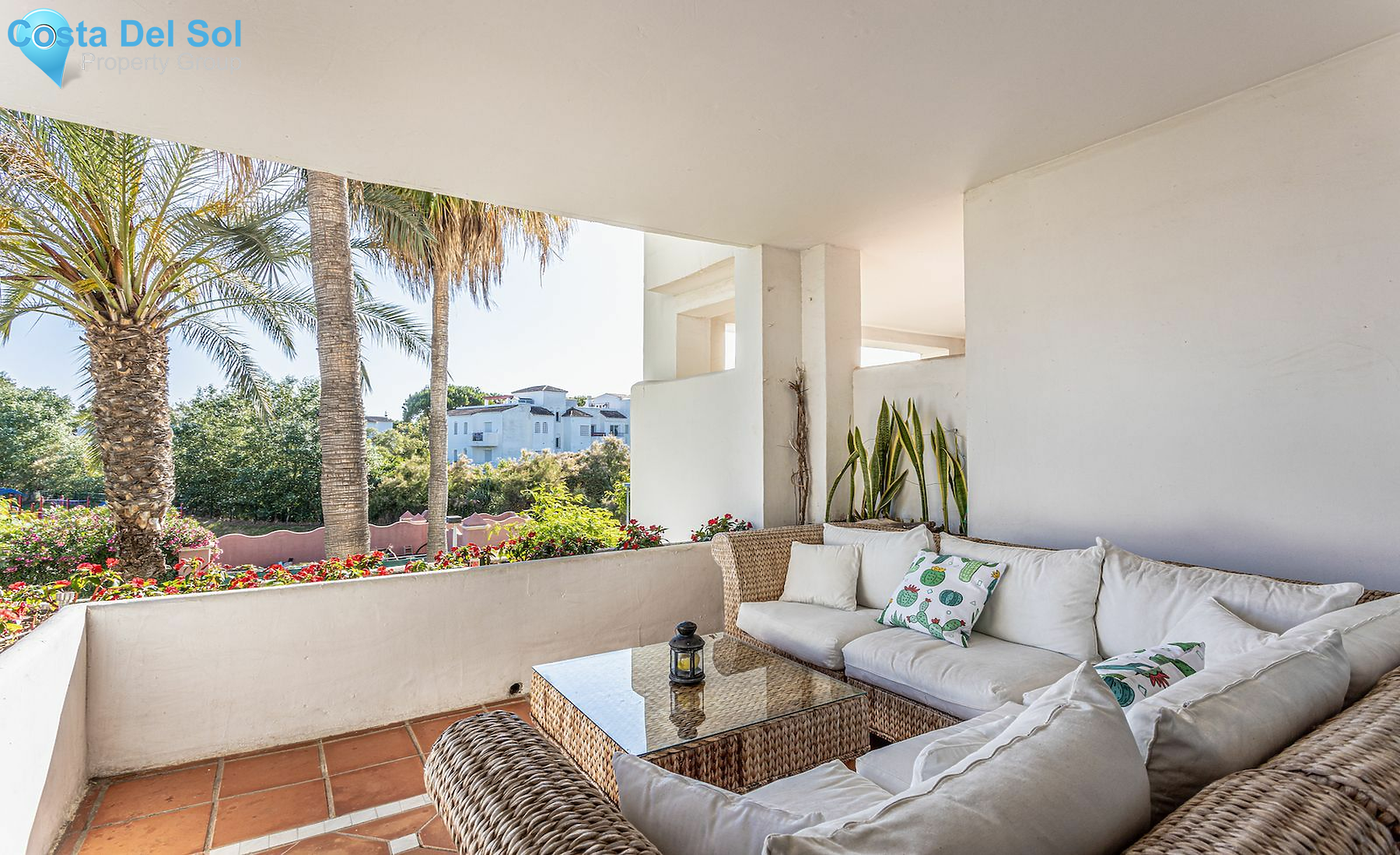 Middle Floor Apartment in New Golden Mile-1135346