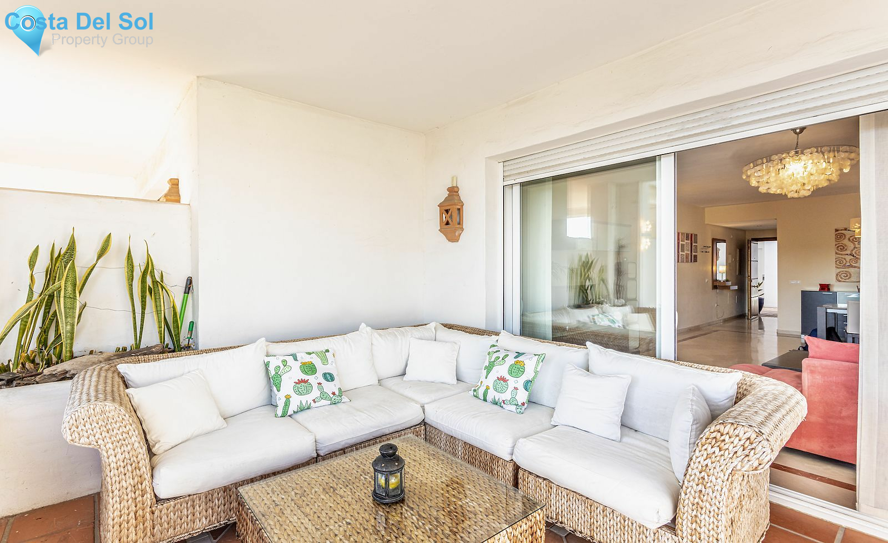 Middle Floor Apartment in New Golden Mile-1135348
