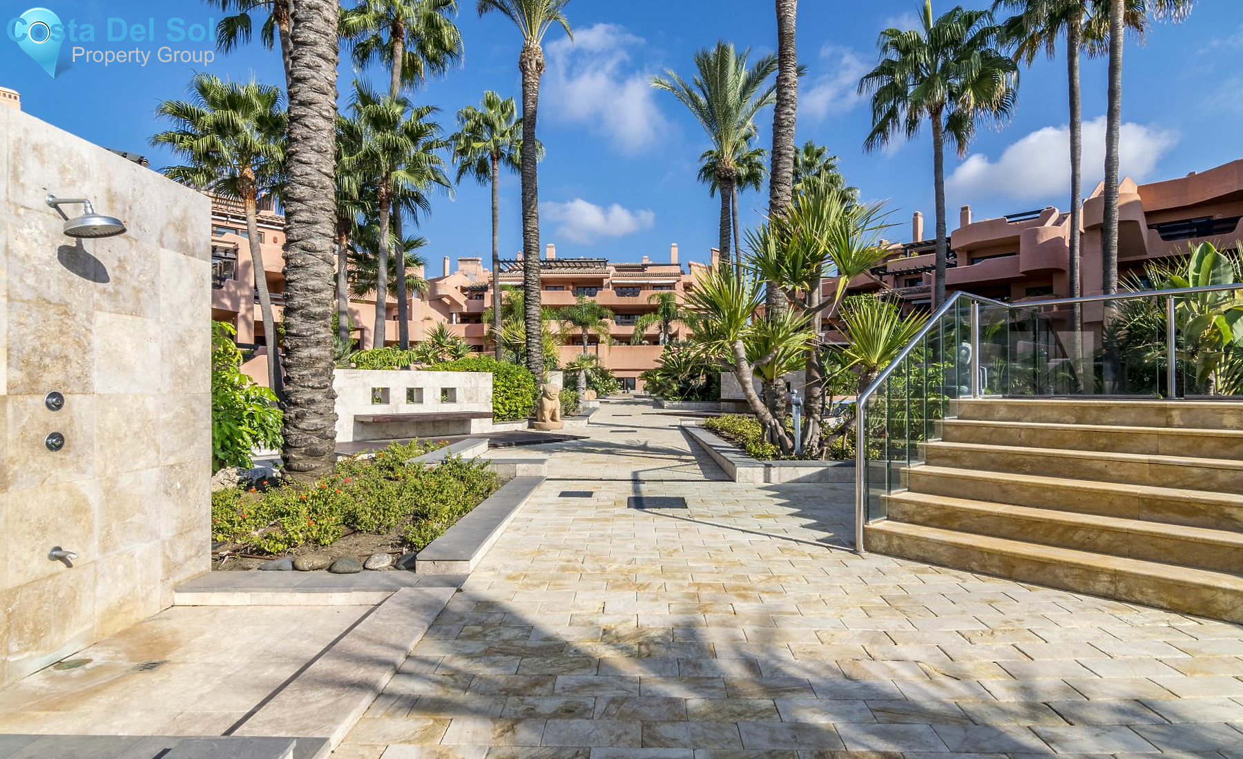 Middle Floor Apartment in New Golden Mile-1155324