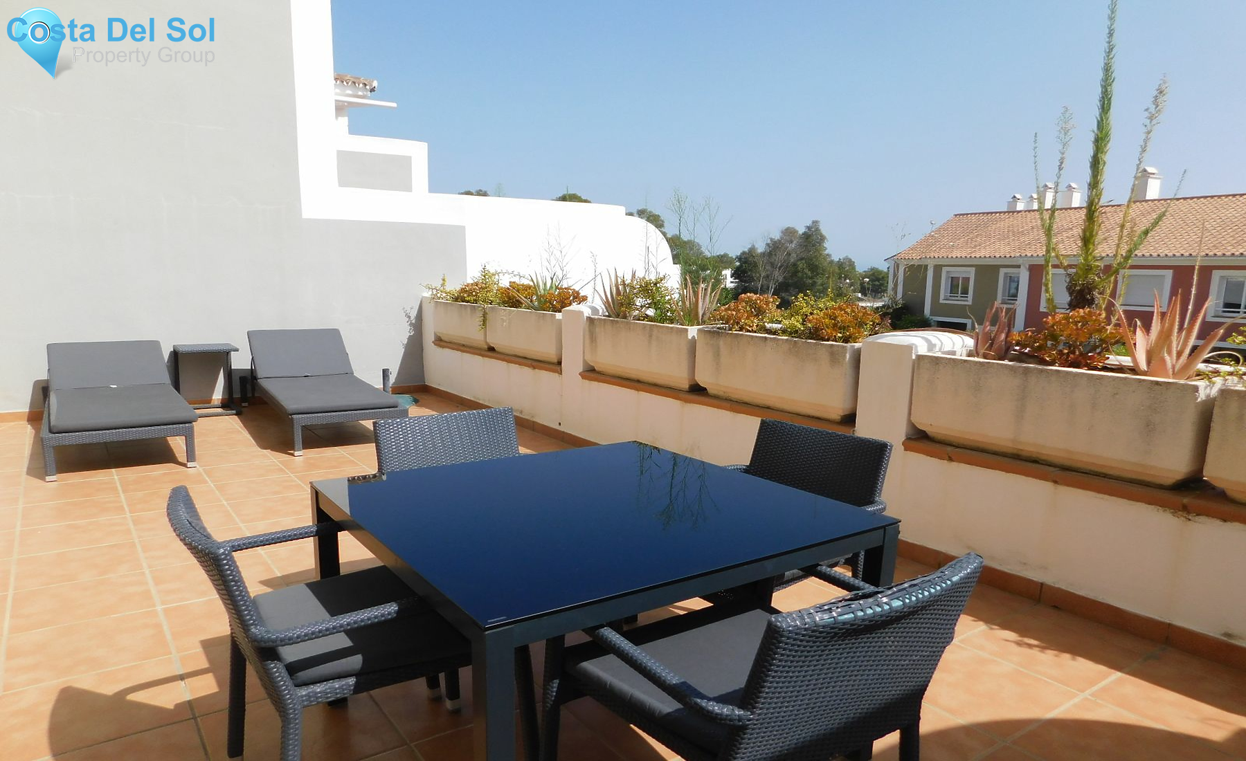 Middle Floor Apartment in New Golden Mile-1157883