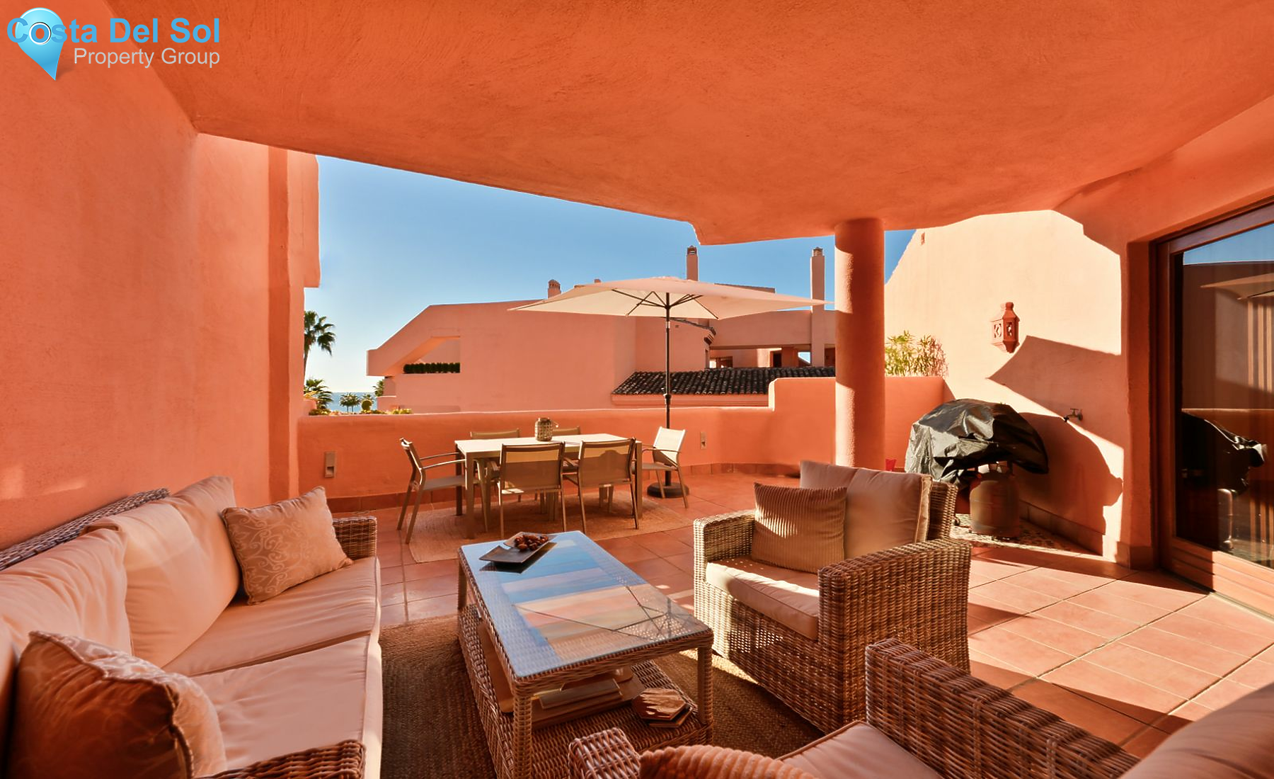 Middle Floor Apartment in New Golden Mile-1390361