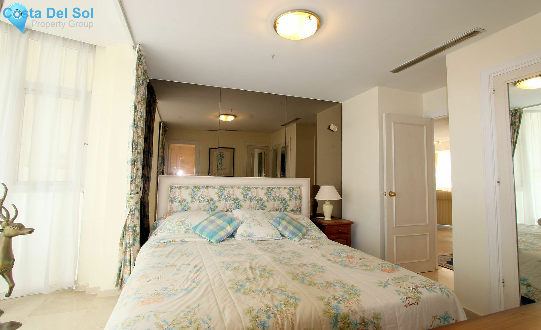 Middle Floor Apartment in New Golden Mile-1419113