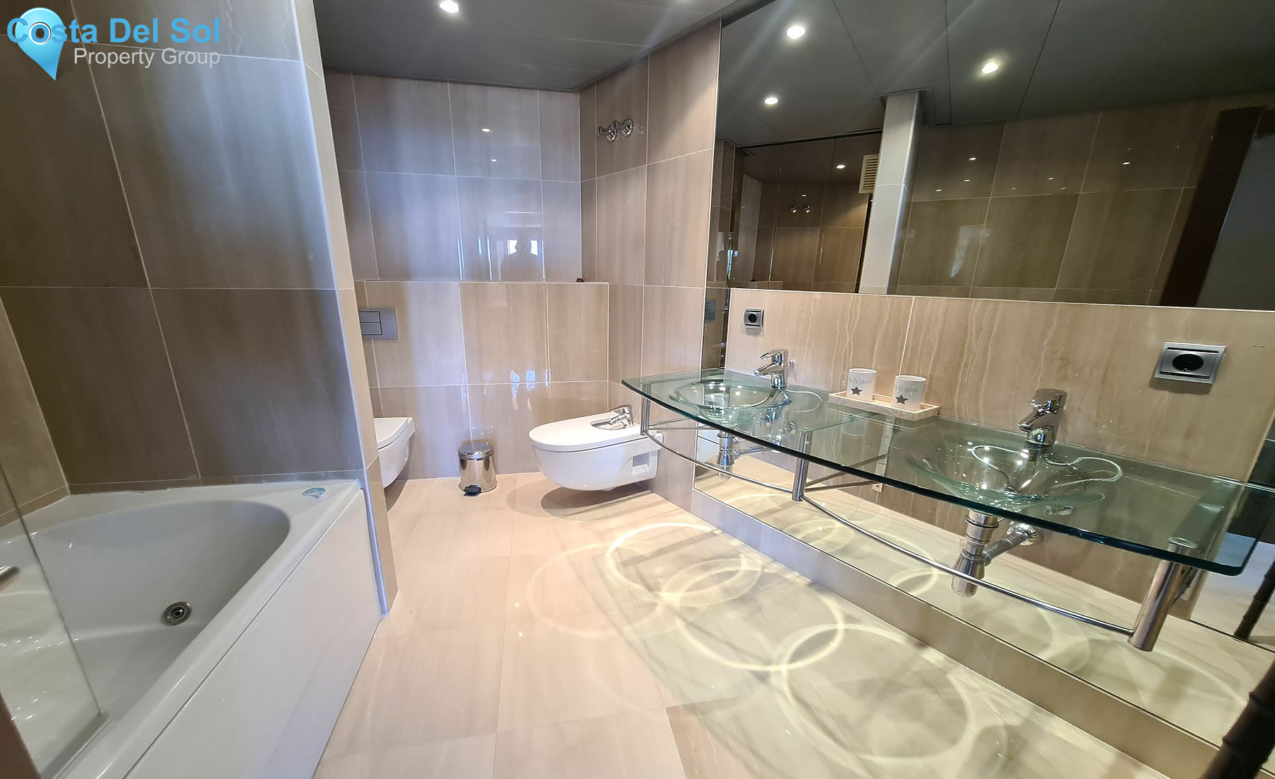 Middle Floor Apartment in New Golden Mile-1419371