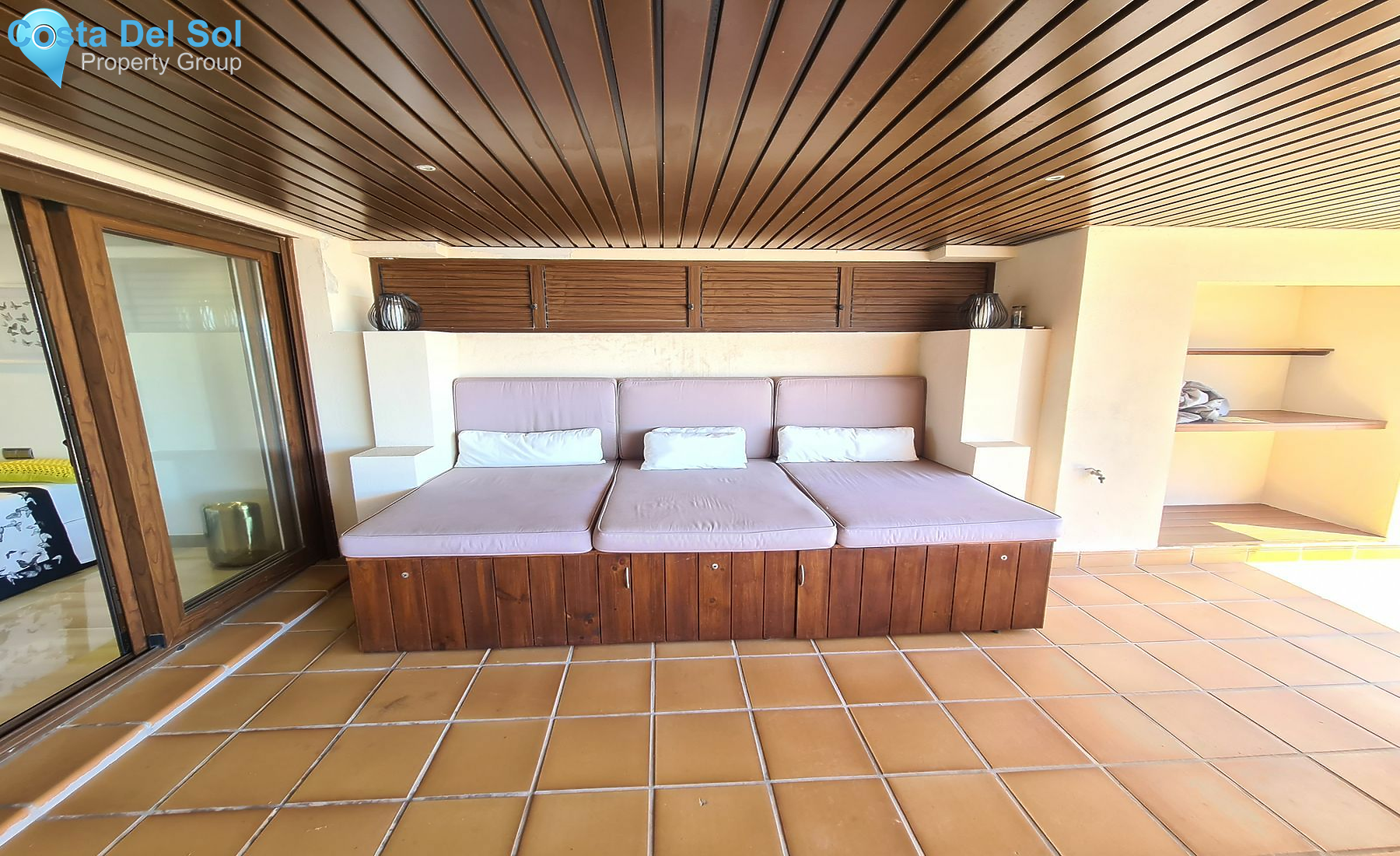Middle Floor Apartment in New Golden Mile-1419362