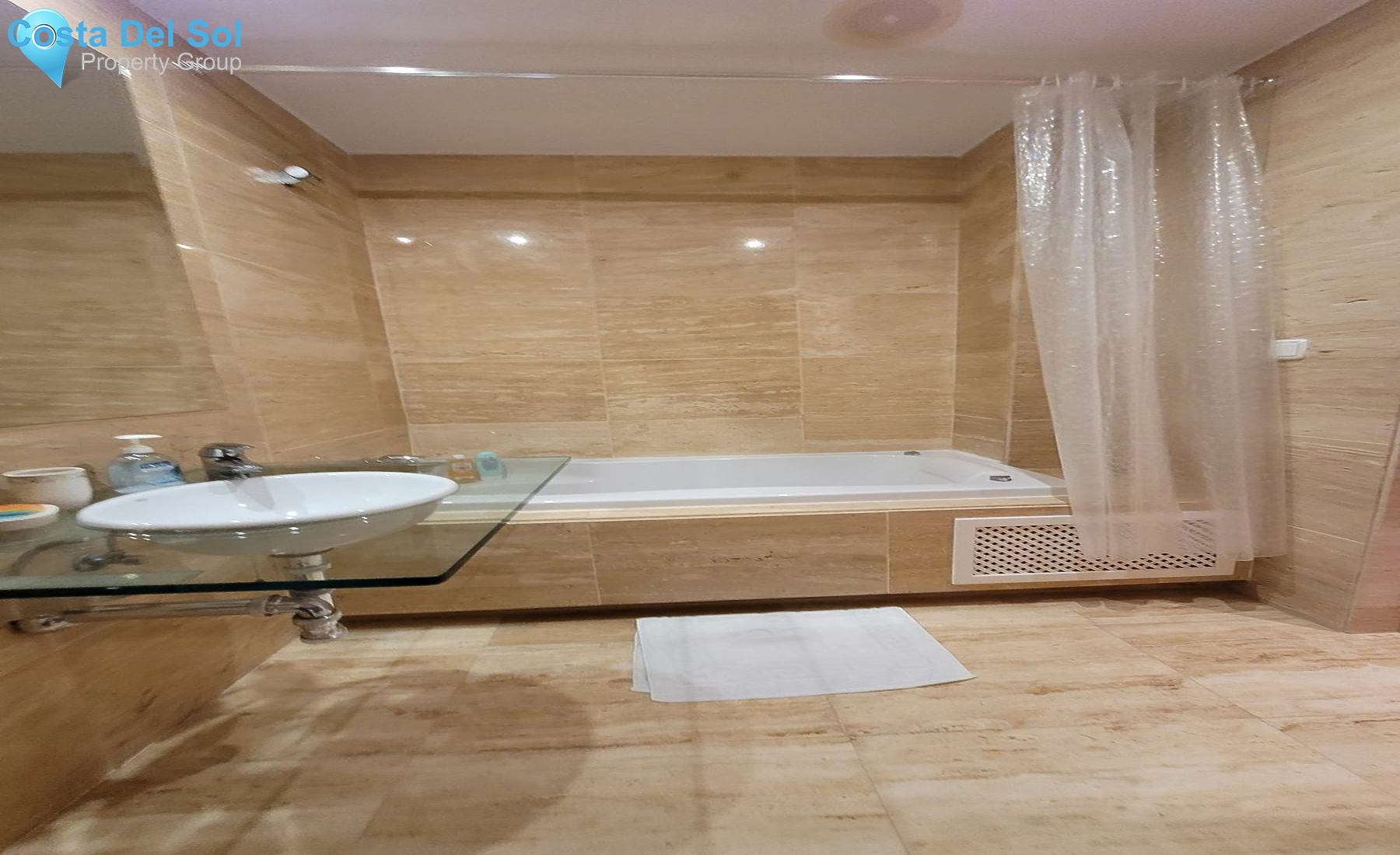 Middle Floor Apartment in New Golden Mile-1430546