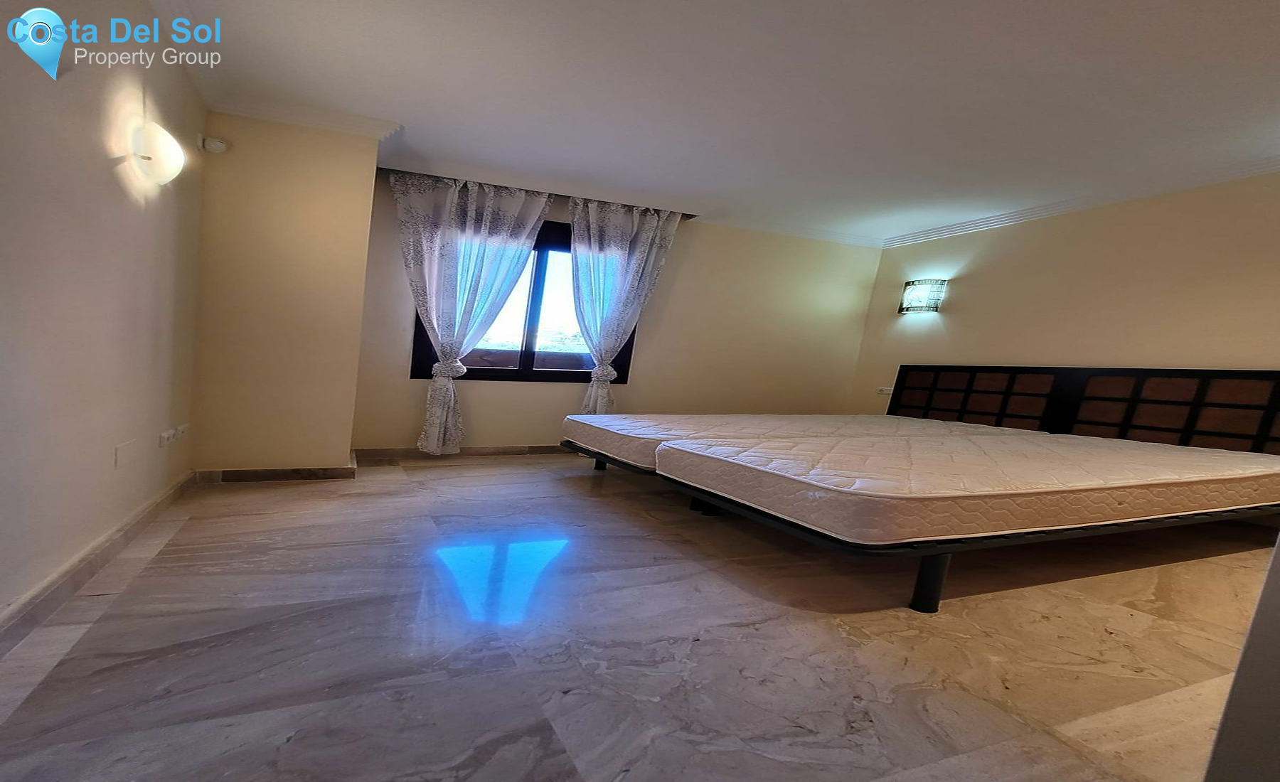 Middle Floor Apartment in New Golden Mile-1430549