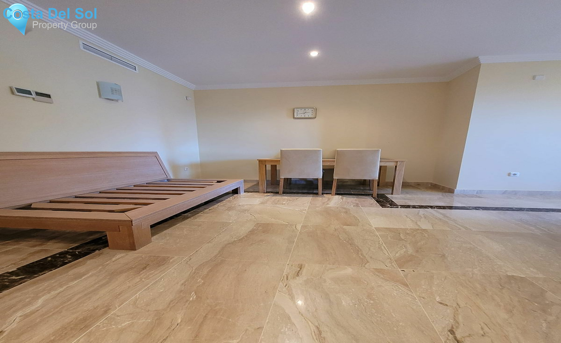Middle Floor Apartment in New Golden Mile-1430541