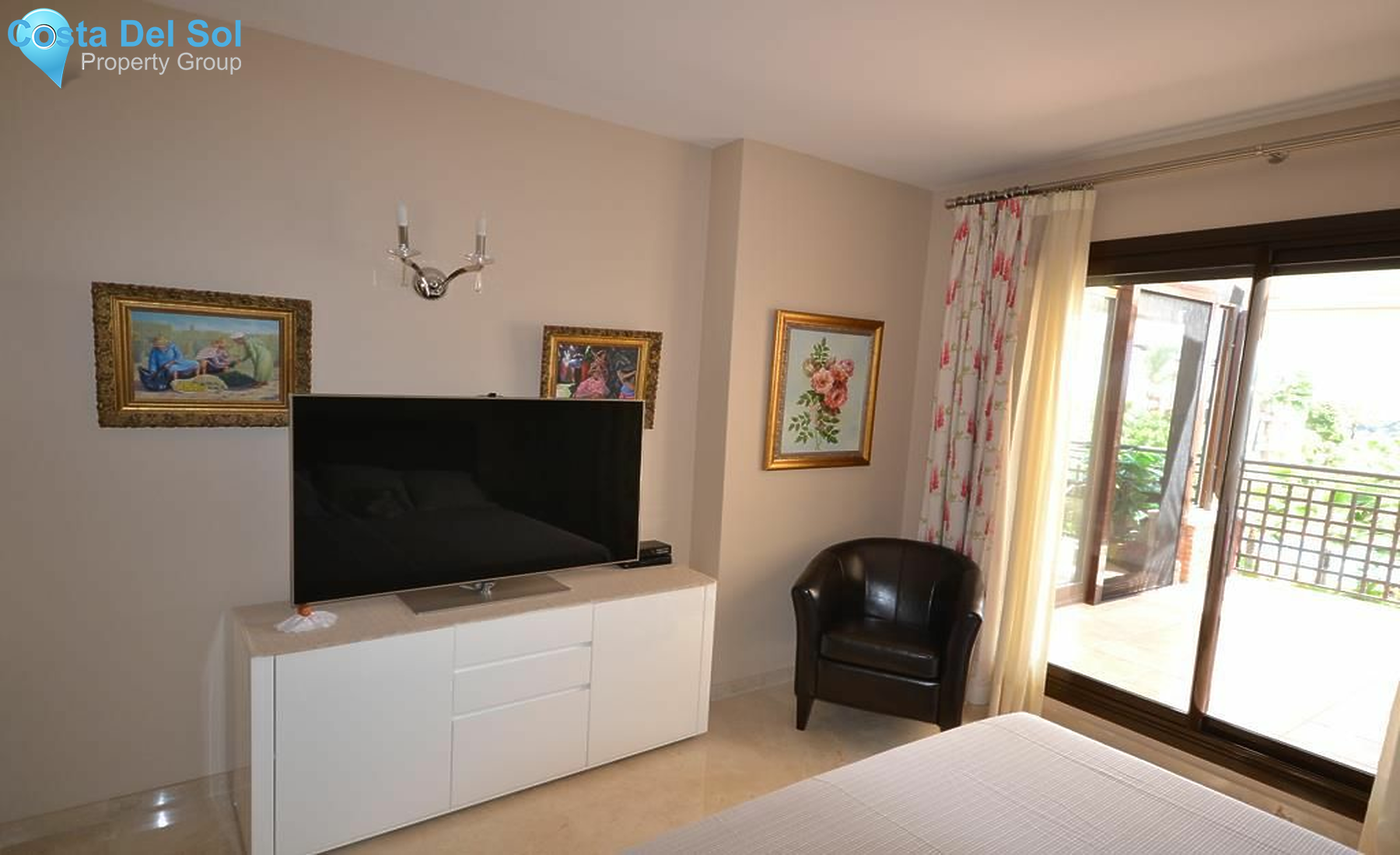 Middle Floor Apartment in New Golden Mile-1431208
