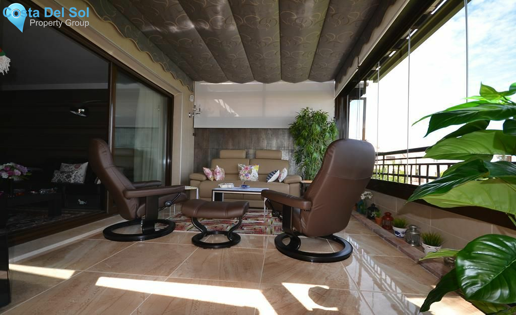 Middle Floor Apartment in New Golden Mile-1431194