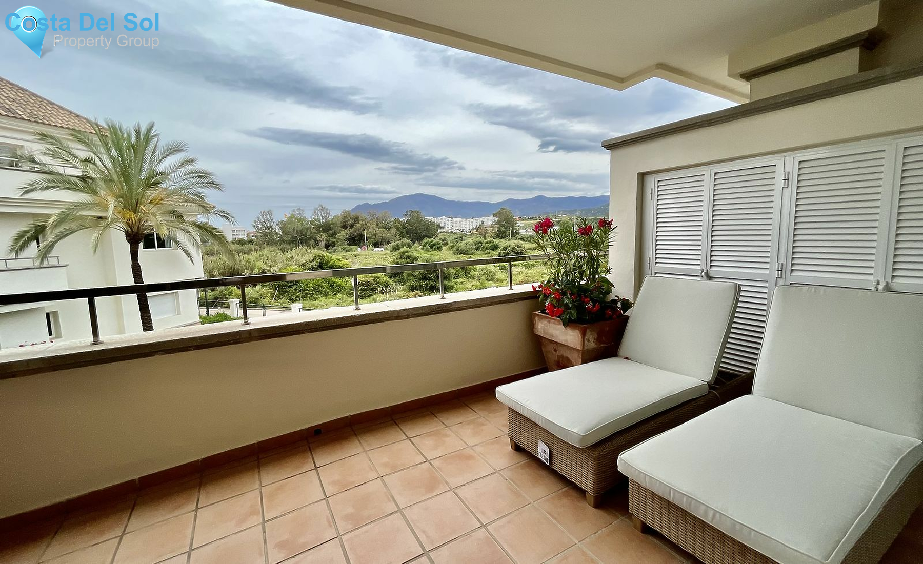 Middle Floor Apartment in New Golden Mile-1469726