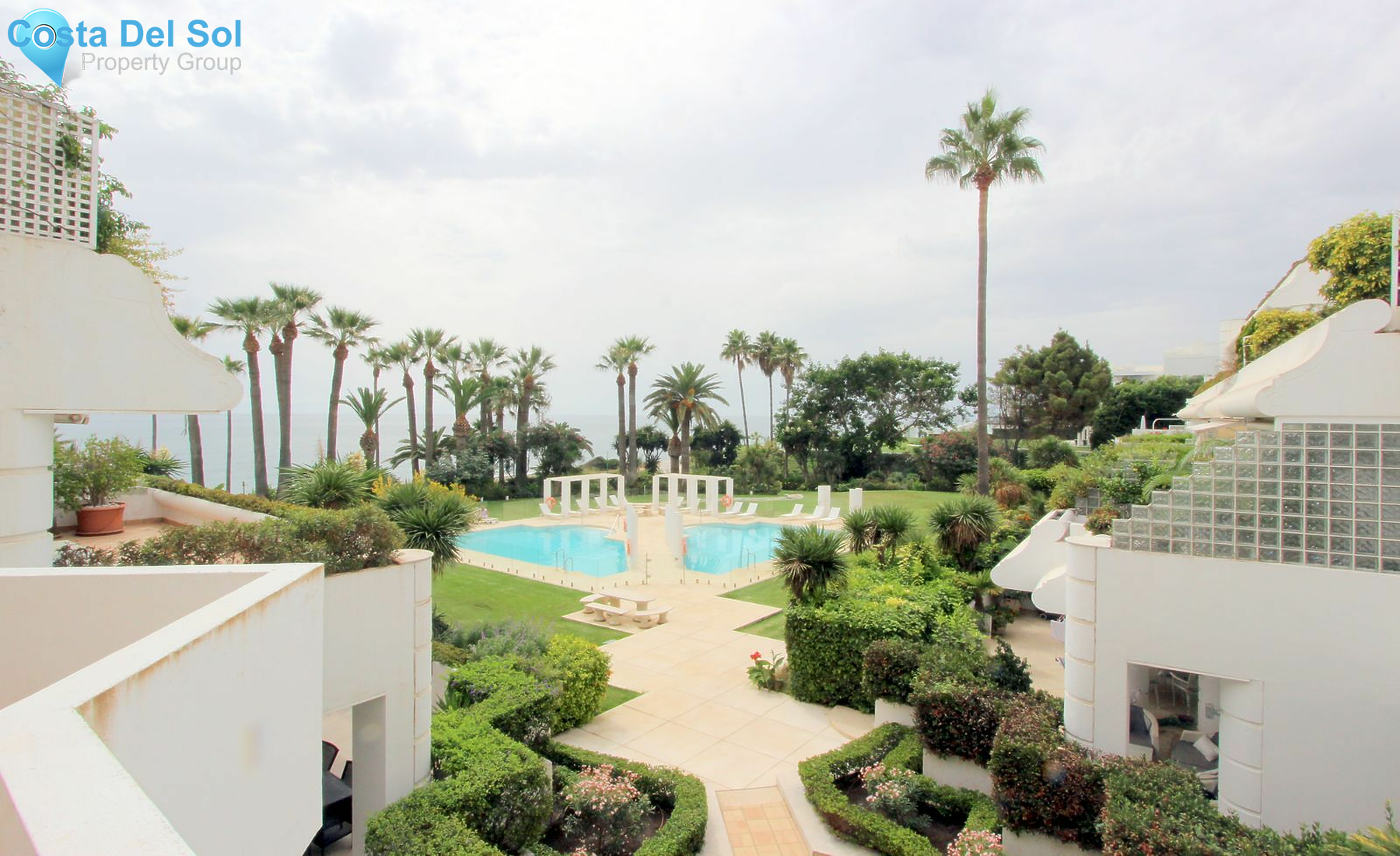 Middle Floor Apartment in New Golden Mile-1534474
