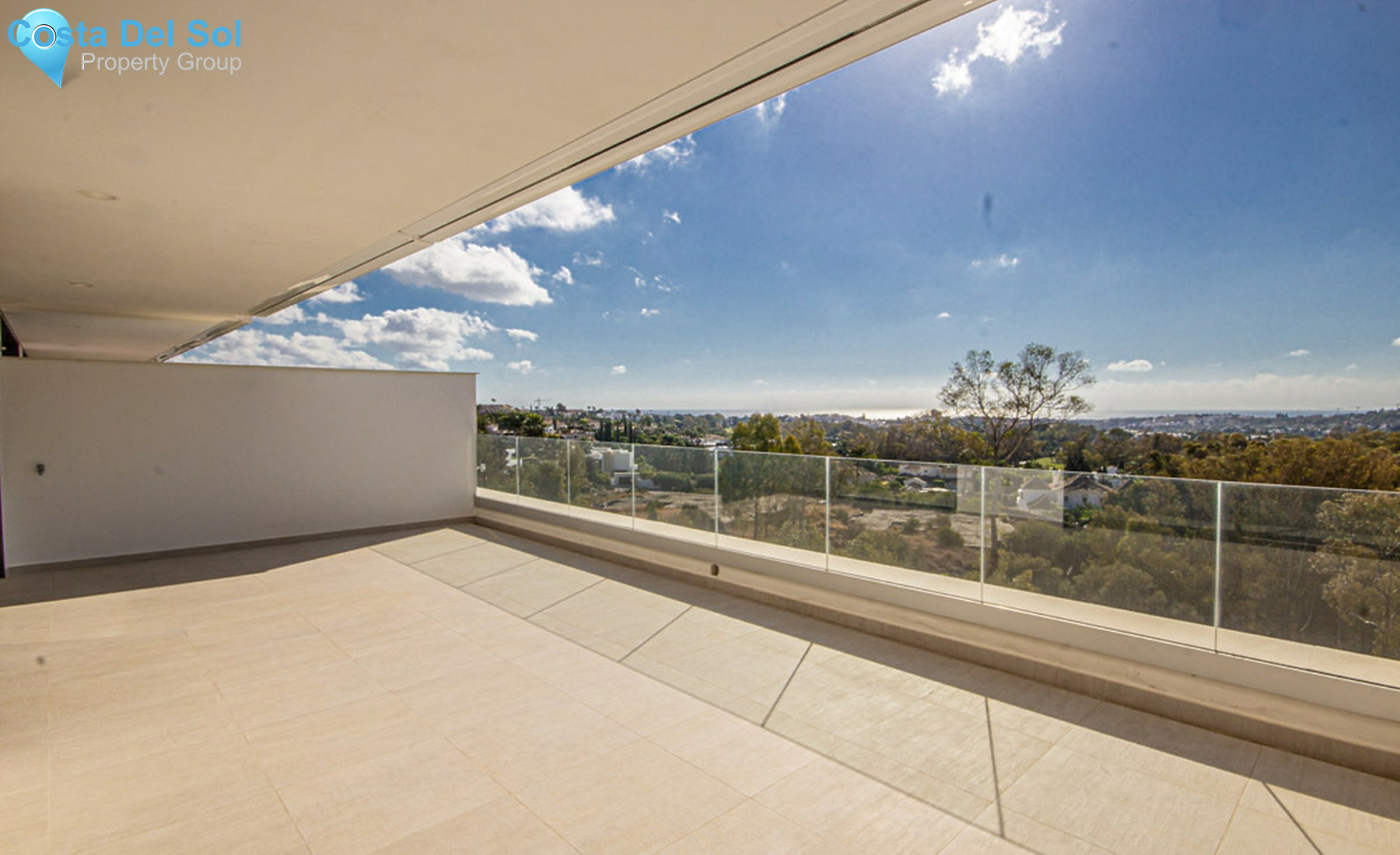 Middle Floor Apartment in Nueva Andalucía-720372