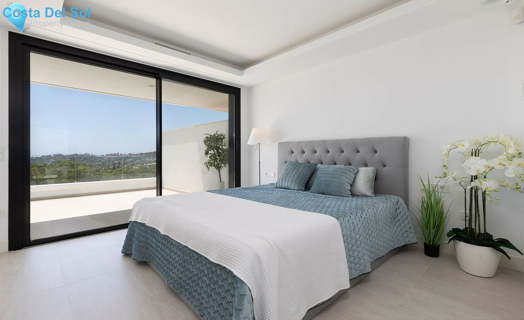 Middle Floor Apartment in Nueva Andalucía-1235950