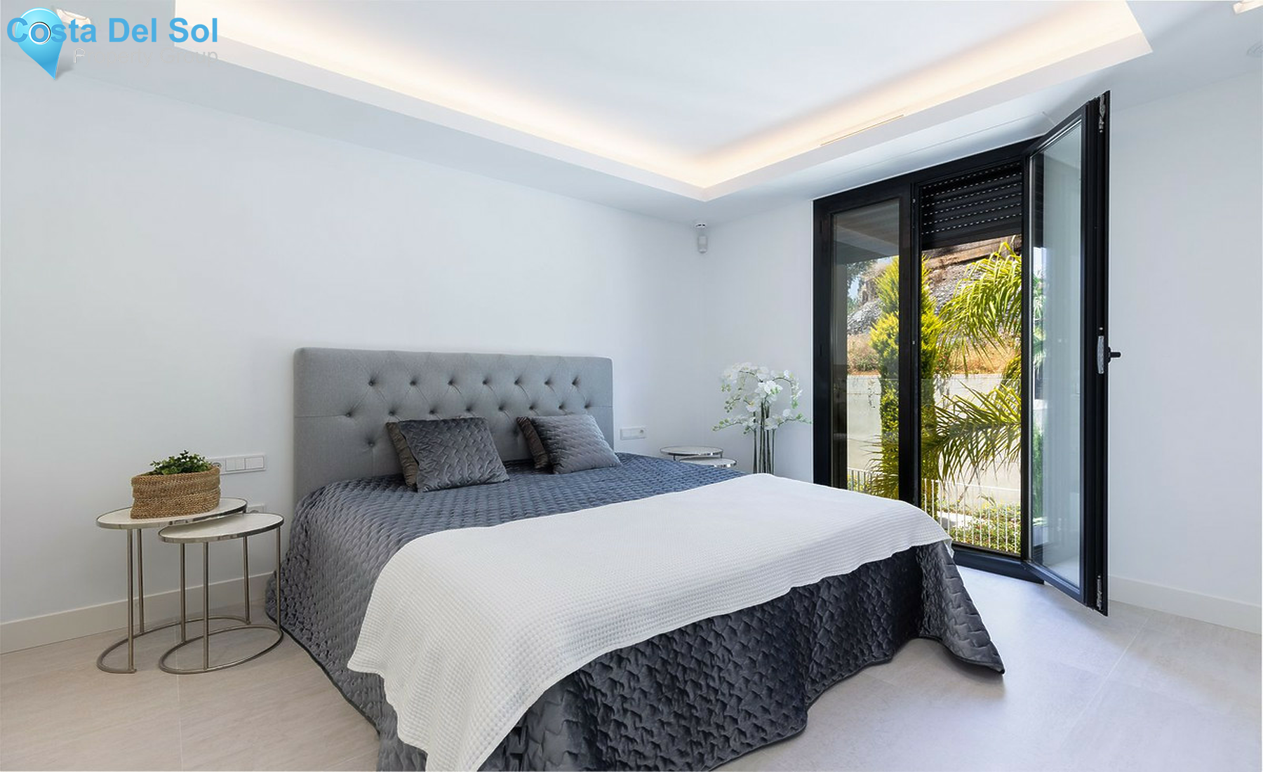 Middle Floor Apartment in Nueva Andalucía-1235954