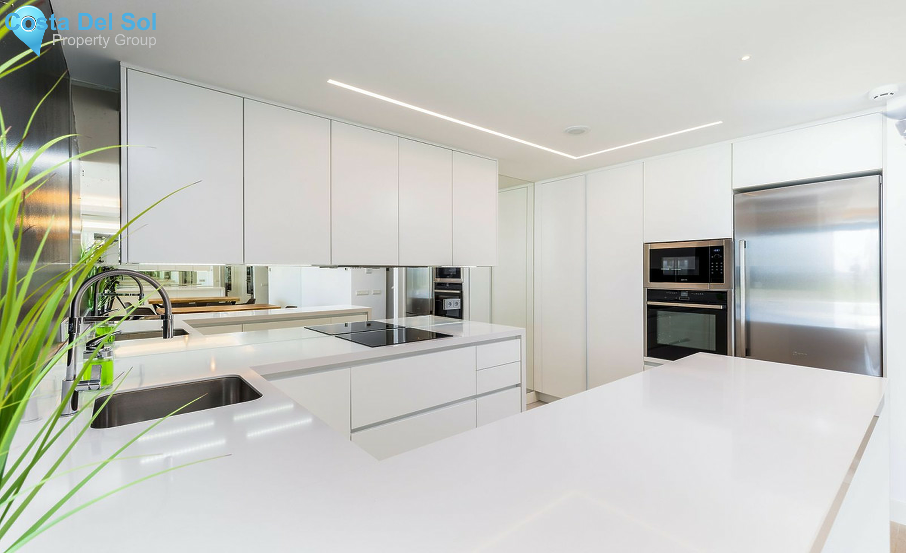 Middle Floor Apartment in Nueva Andalucía-1235940