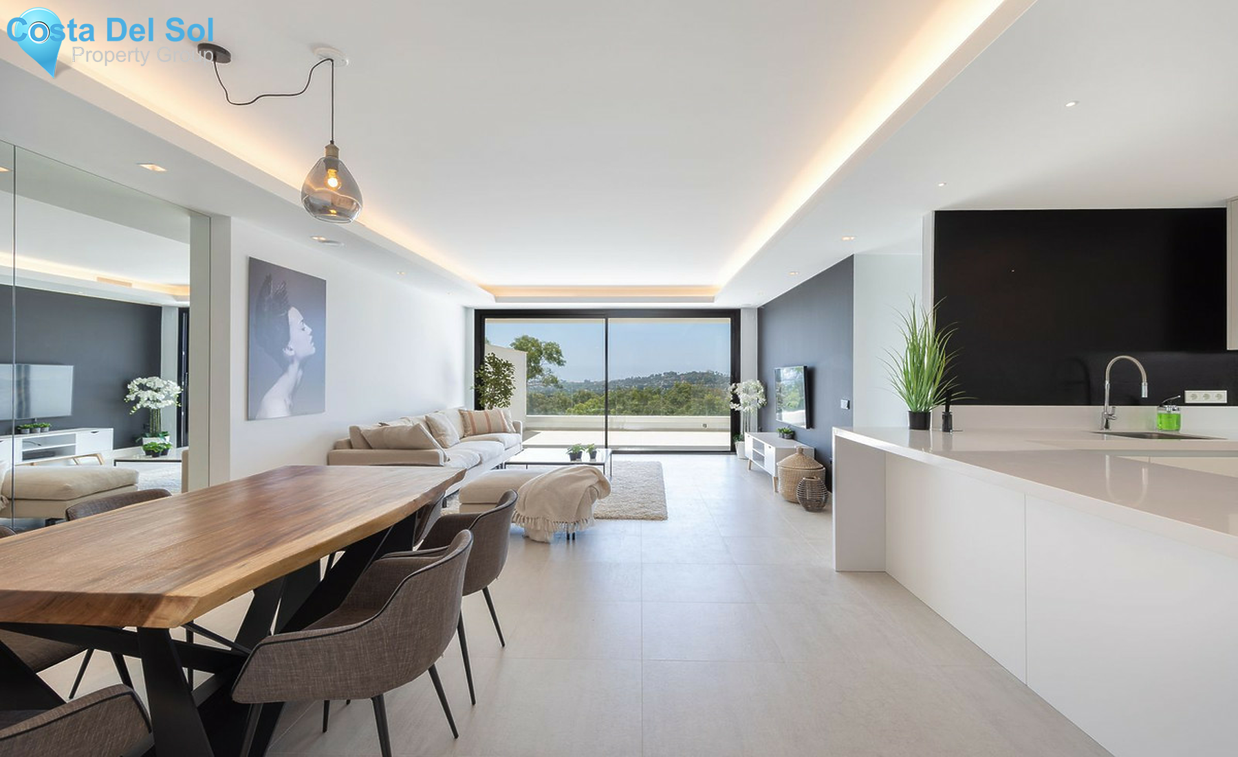Middle Floor Apartment in Nueva Andalucía-1235941