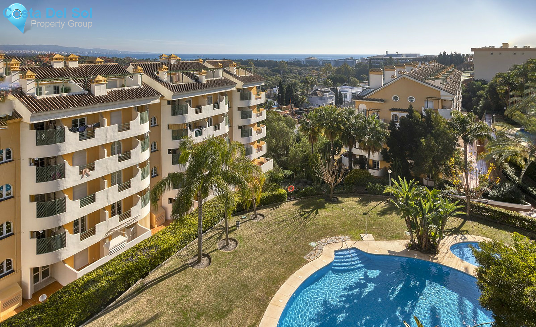 Middle Floor Apartment in Nueva Andalucía