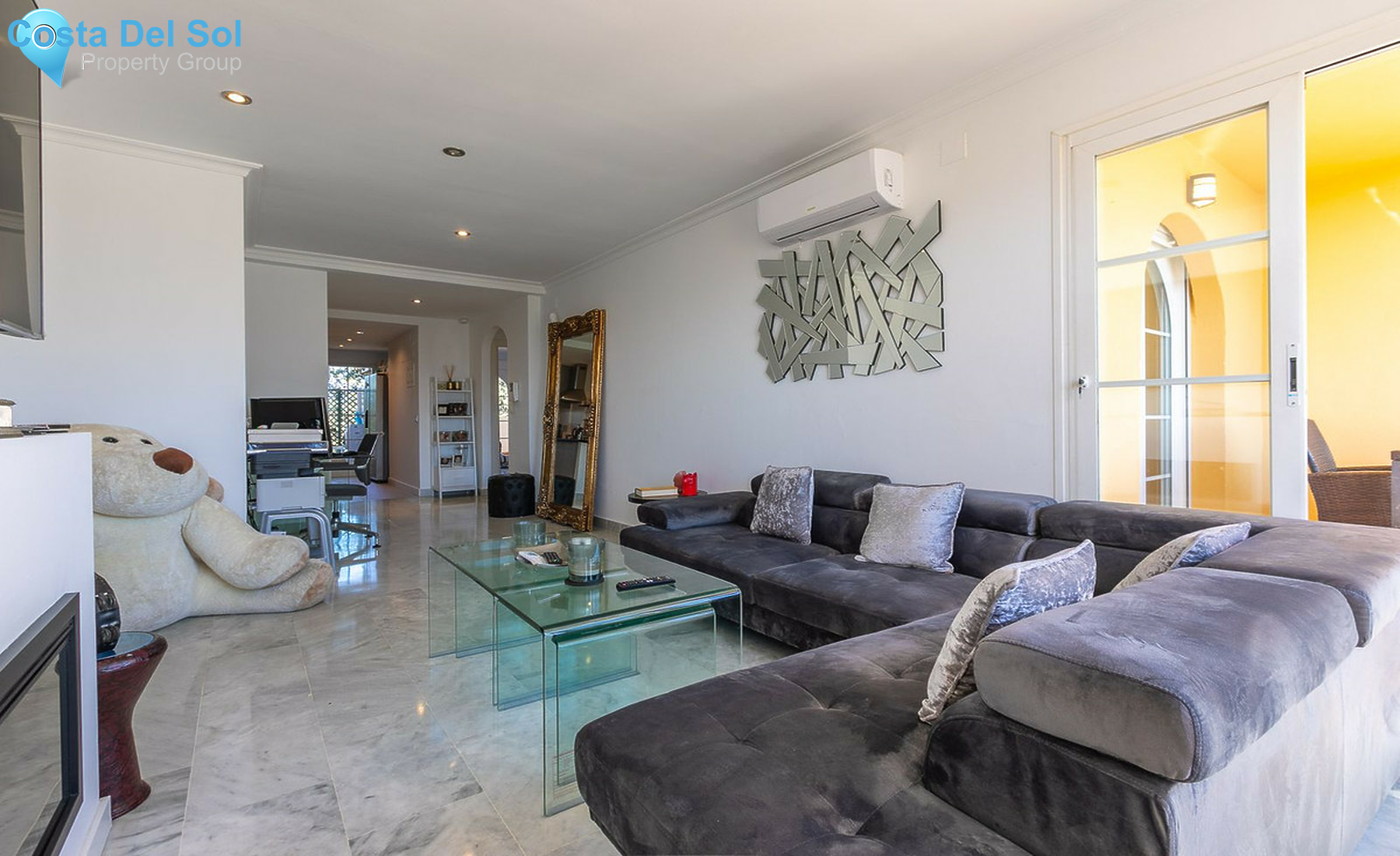Middle Floor Apartment in Nueva Andalucía-1246280