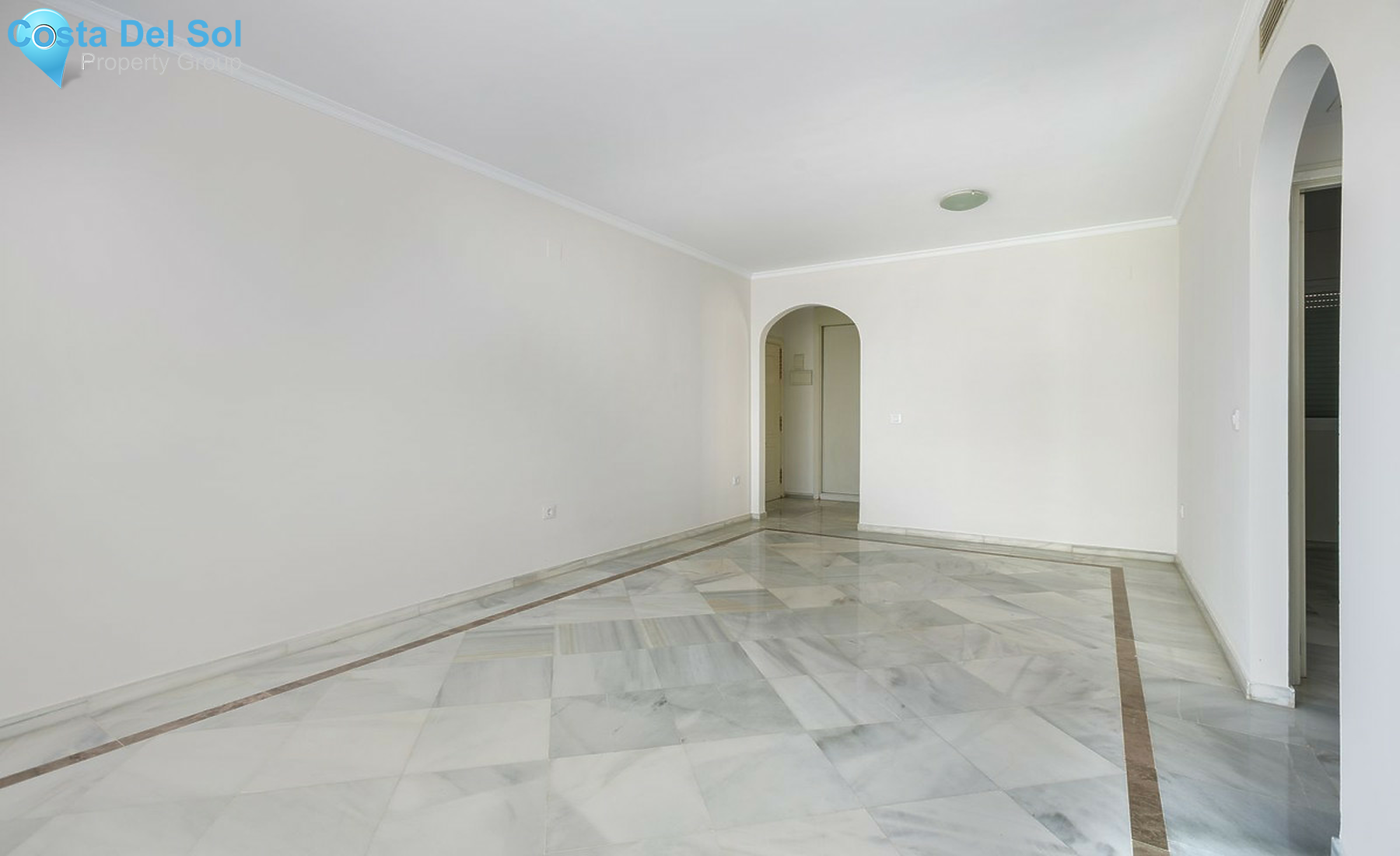 Middle Floor Apartment in Nueva Andalucía
