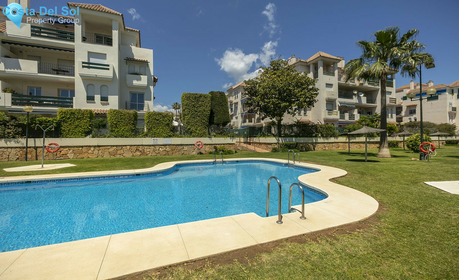 Middle Floor Apartment in Nueva Andalucía-1249029