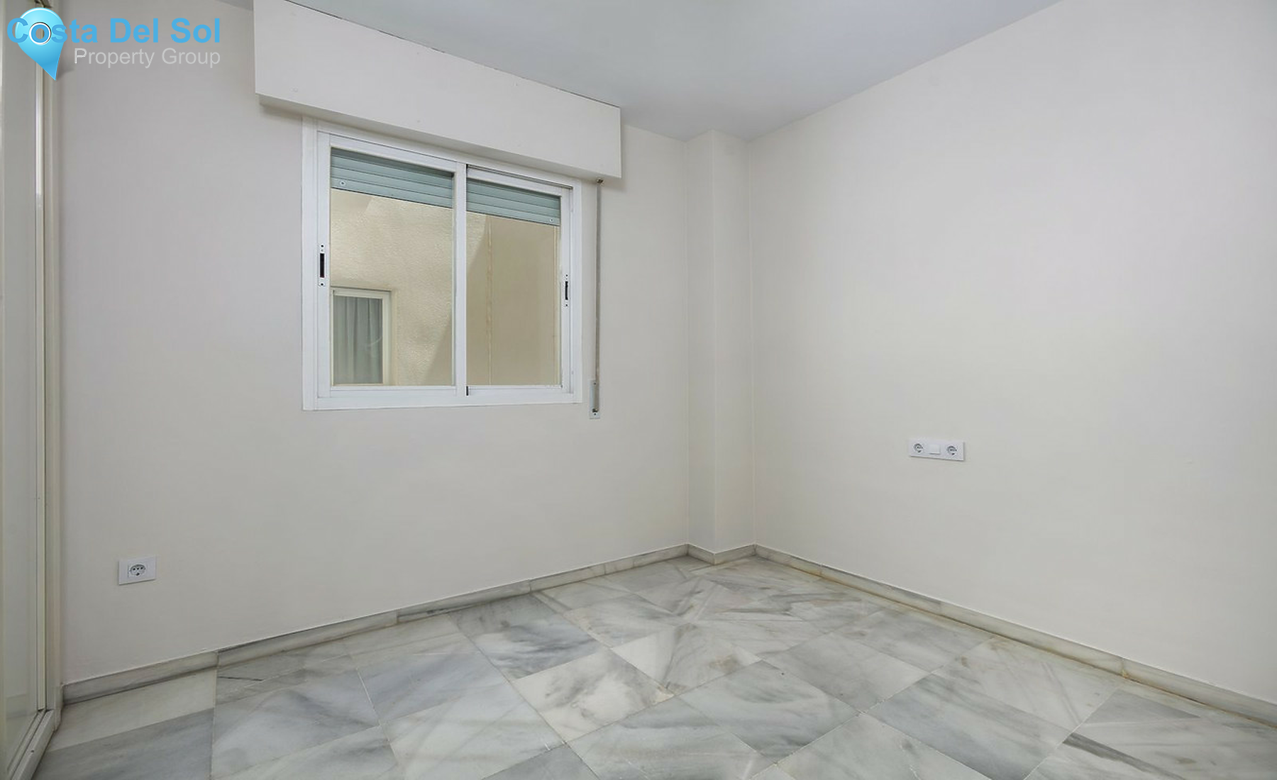 Middle Floor Apartment in Nueva Andalucía-1249035