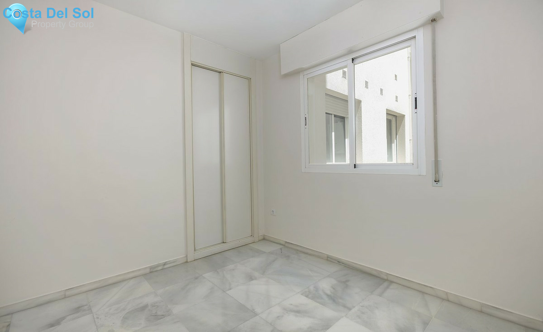 Middle Floor Apartment in Nueva Andalucía-1249038