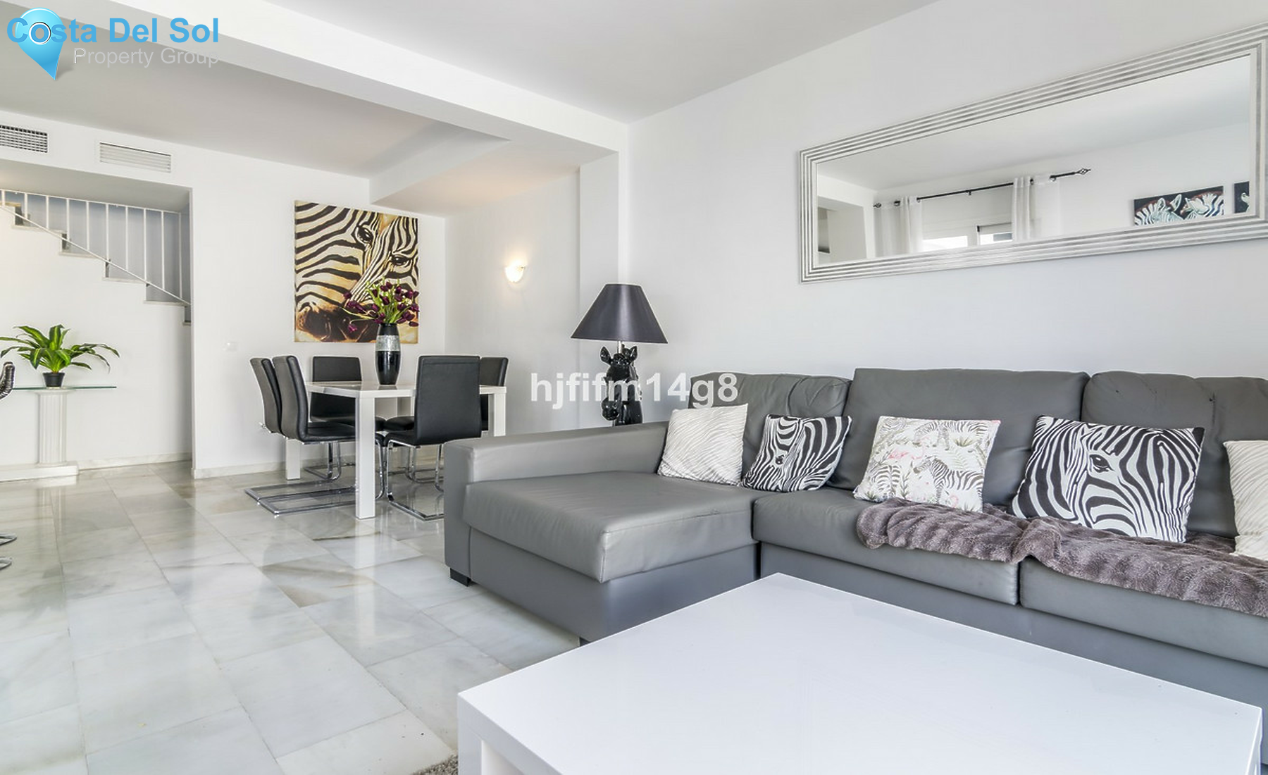Middle Floor Apartment in Nueva Andalucía-1250845