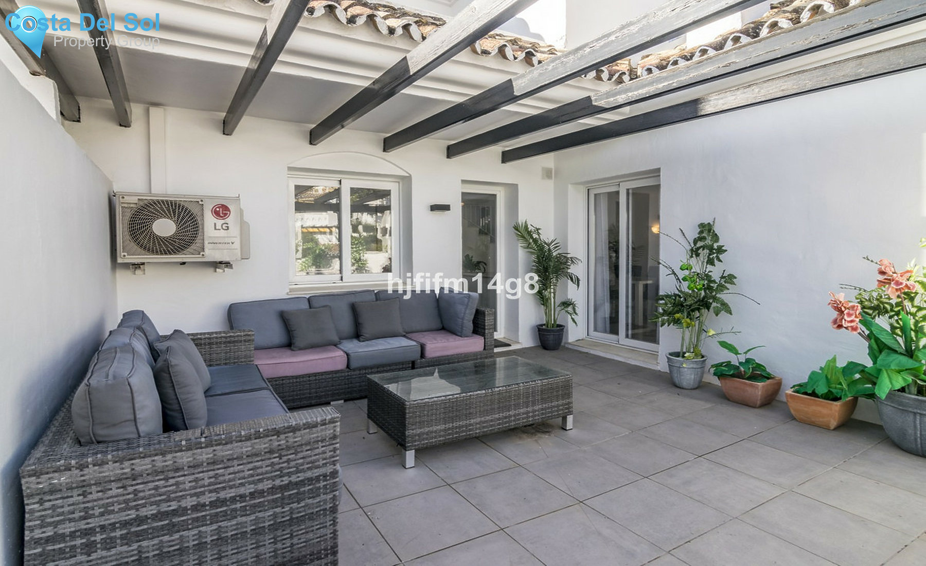 Middle Floor Apartment in Nueva Andalucía-1250846