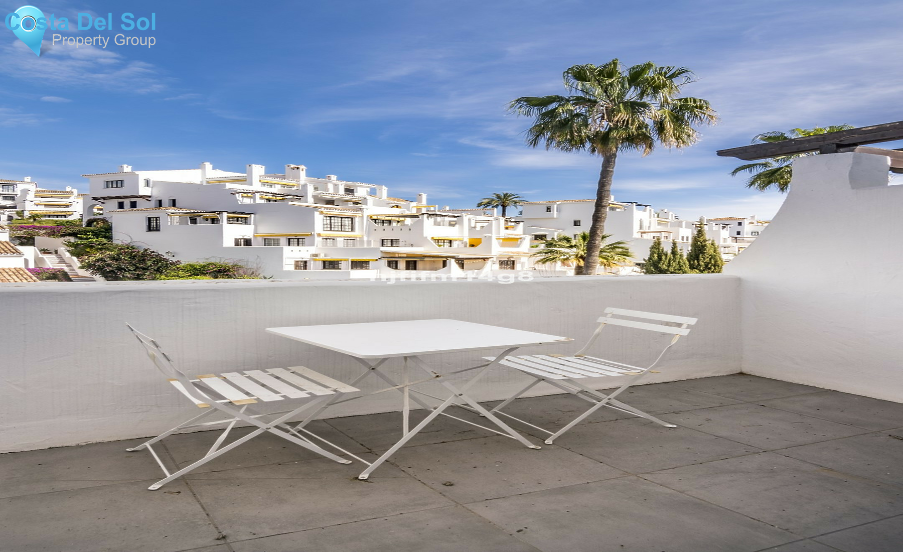 Middle Floor Apartment in Nueva Andalucía-1250852